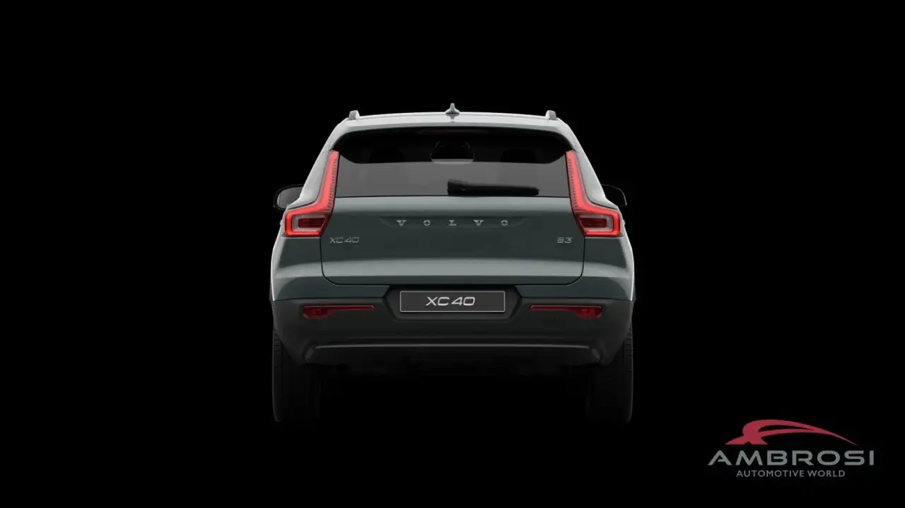 Volvo XC40 2026