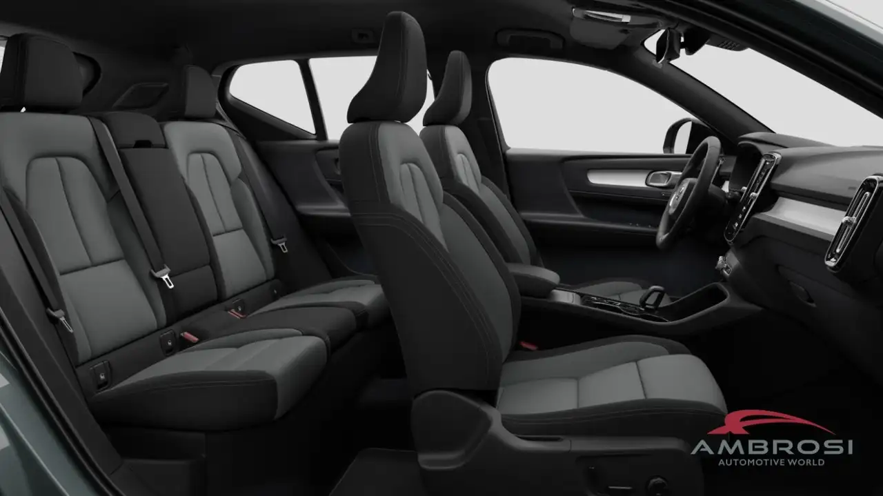 Volvo XC40 2026 — фото 13