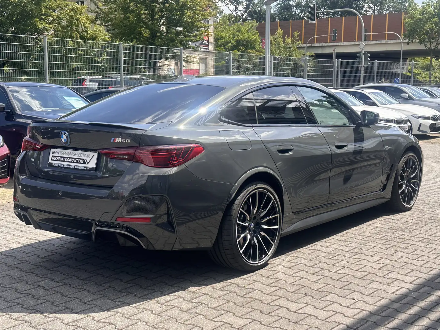 BMW i4 M50 xDrive M Sport PRO //MCarbonExt. FACELFT!!! Grau - 2