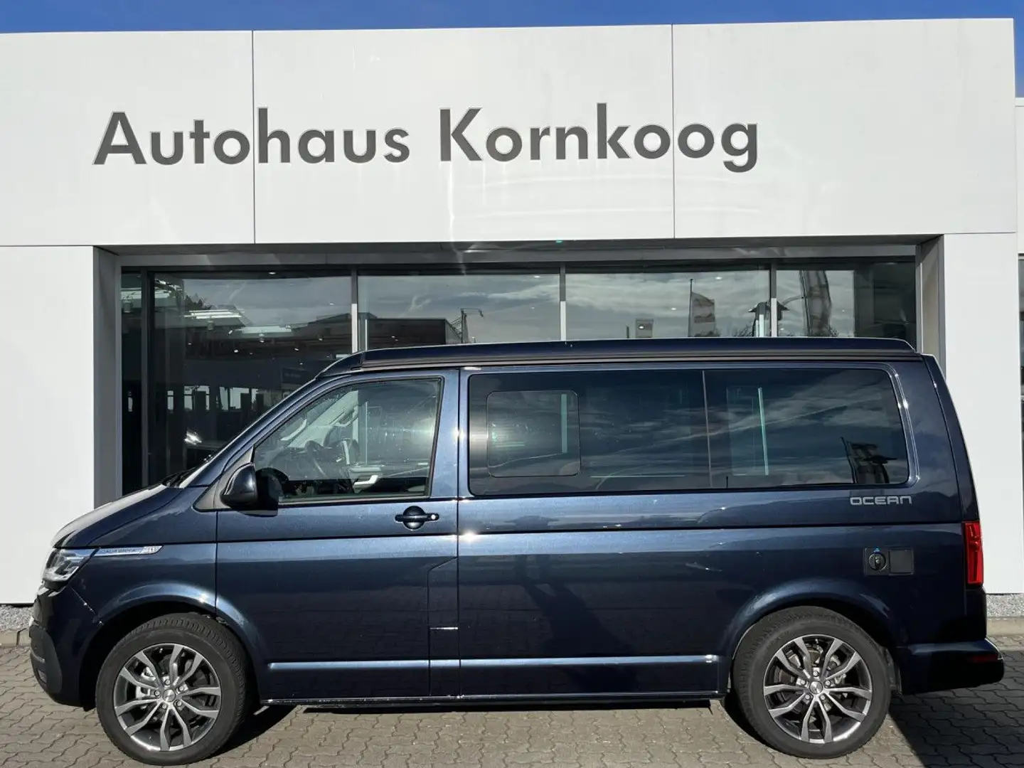 Volkswagen T6 California California T6.1 Ocean 2,0 TDI DSG LED Klima Blauw - 1