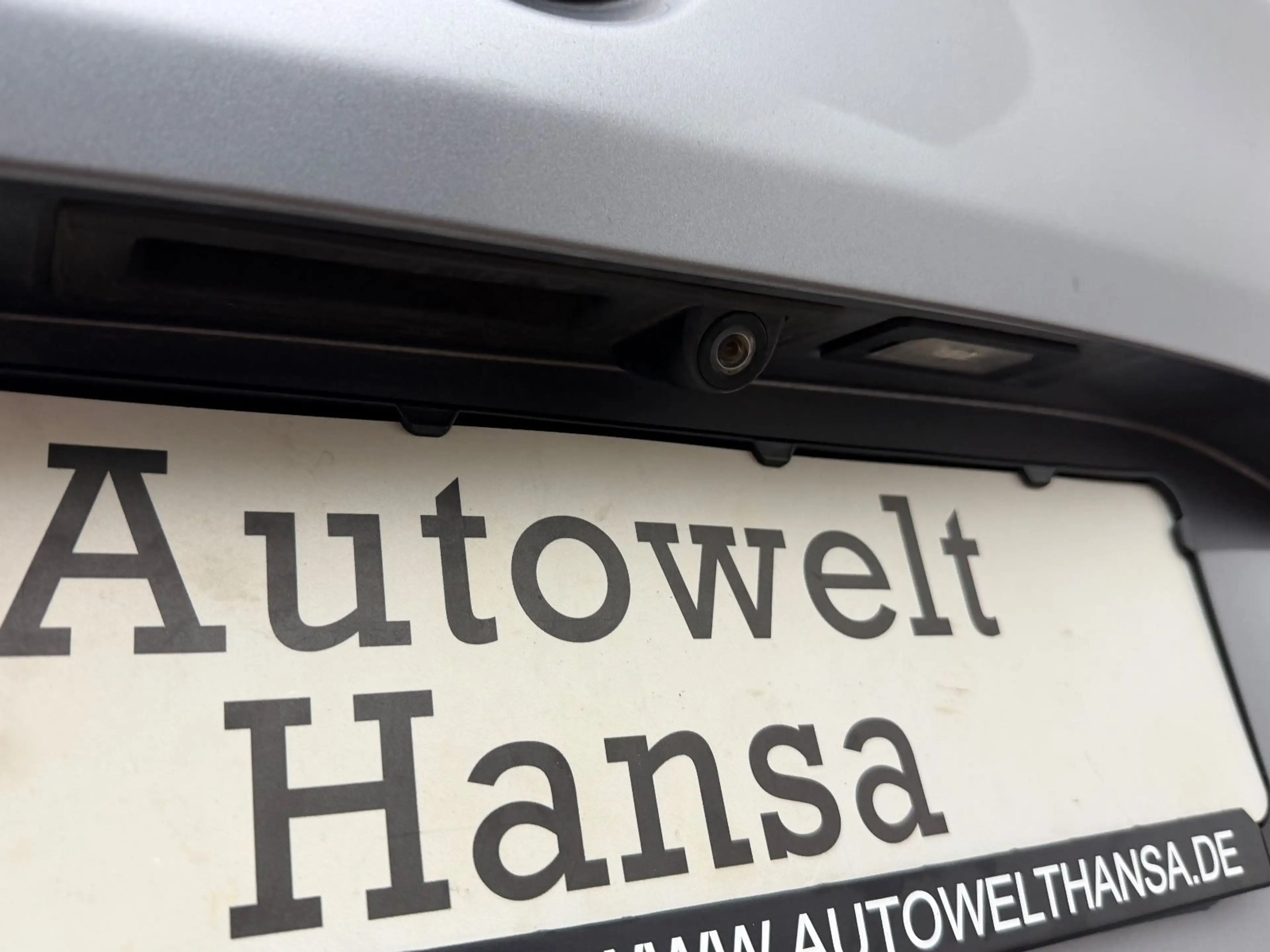 BMW 520 d xD/M-PAKET/1.HD/HUD/PANO/19ZOLL/SPORTSITZ/ — photo 13