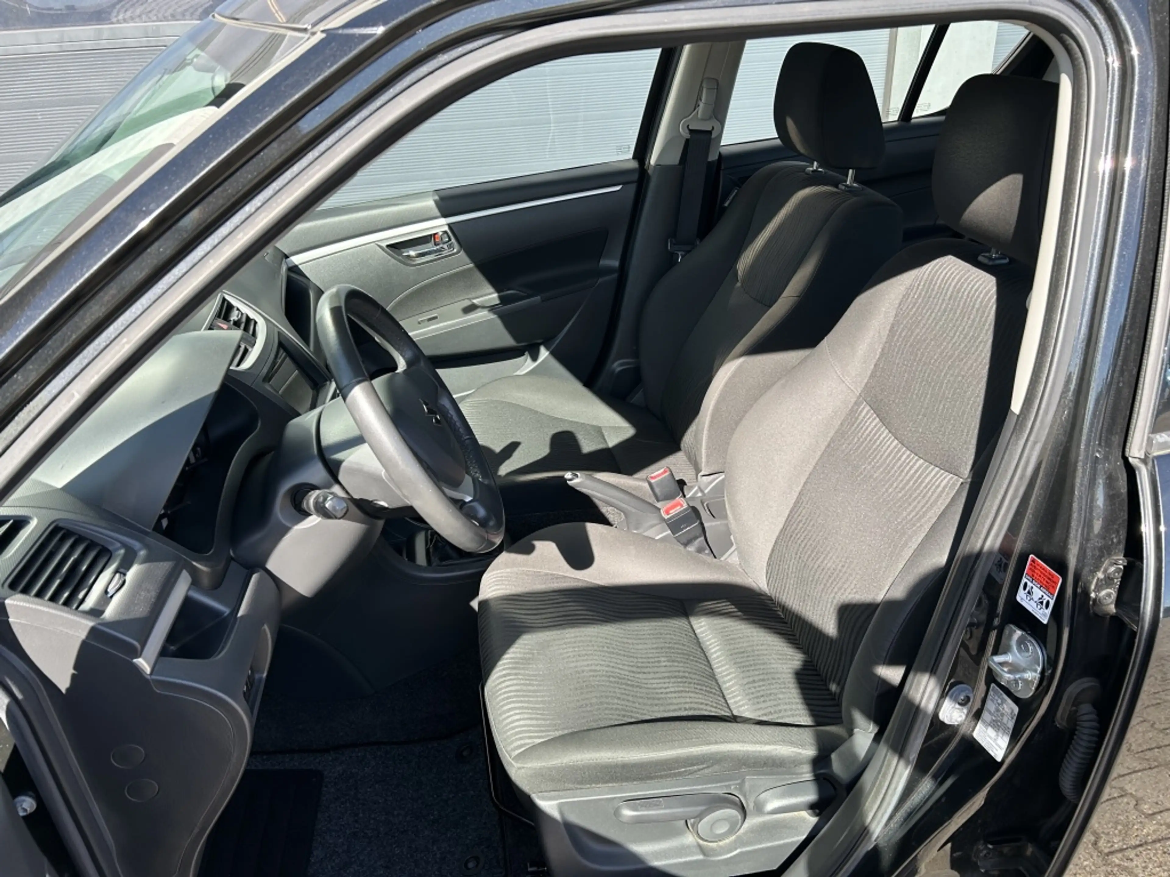 Suzuki Swift 1.2 94pk 5-drs Comfort — photo 6