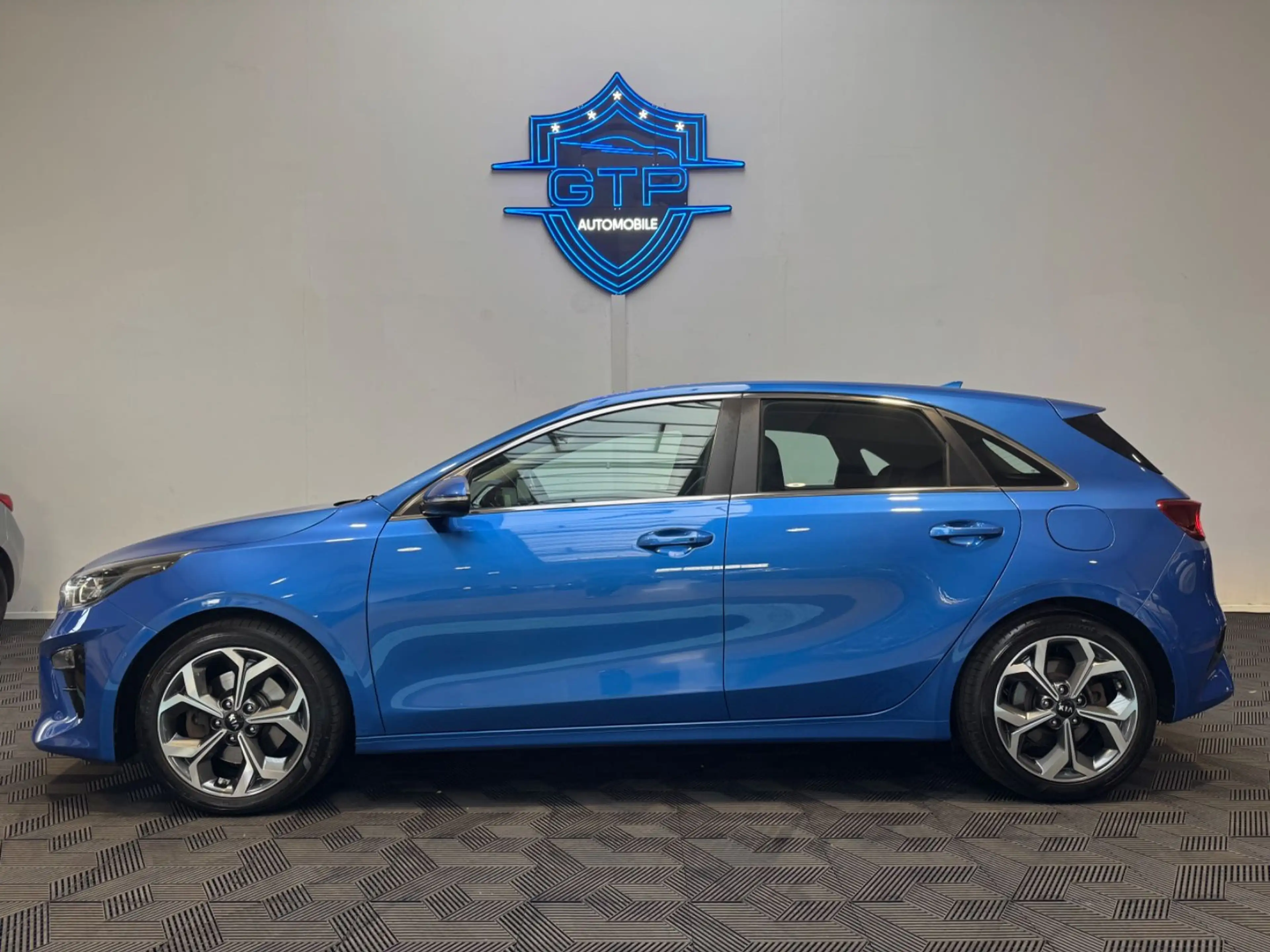 Kia Ceed / cee'd — photo 8