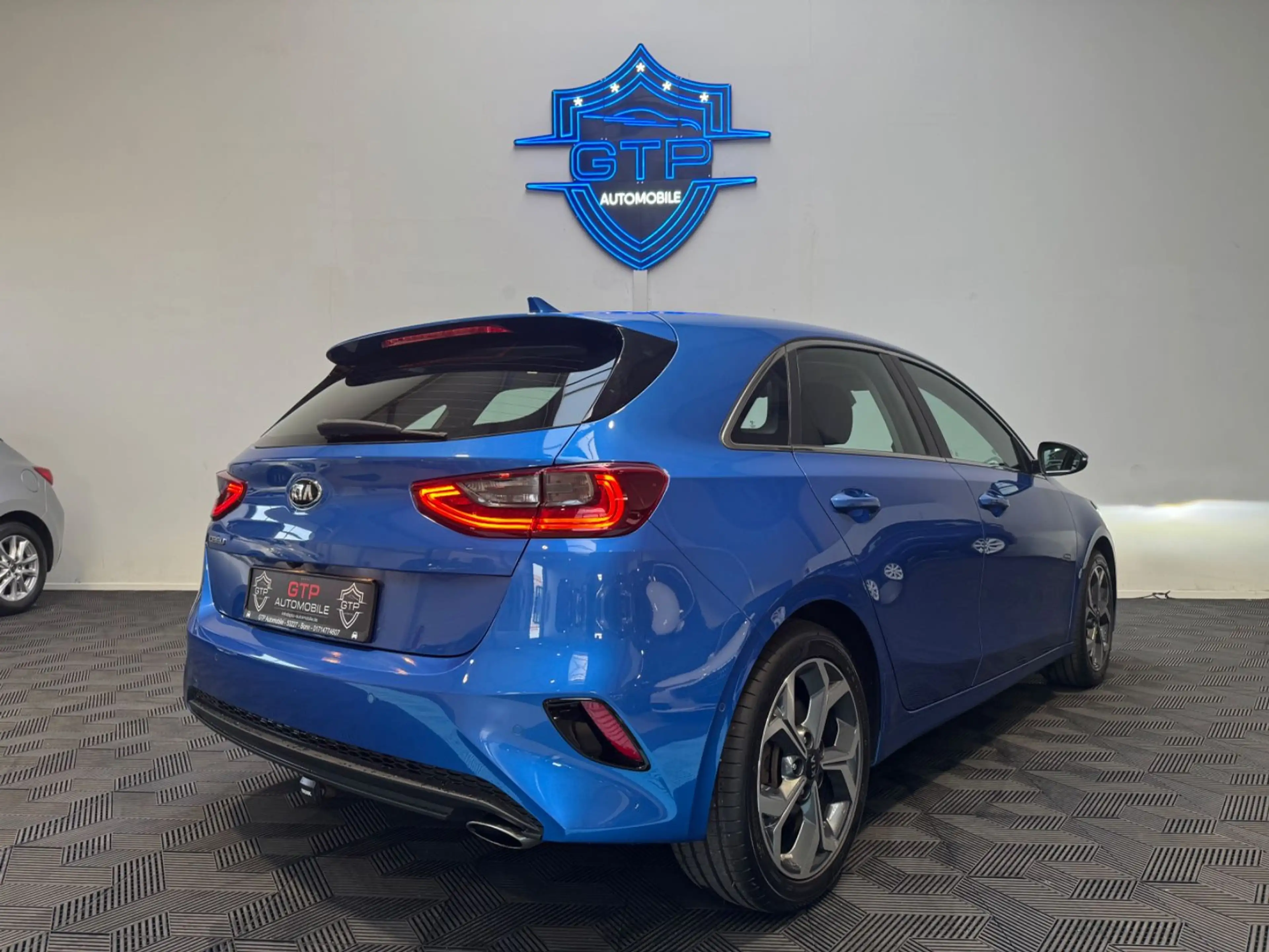 Kia Ceed / cee'd — photo 5