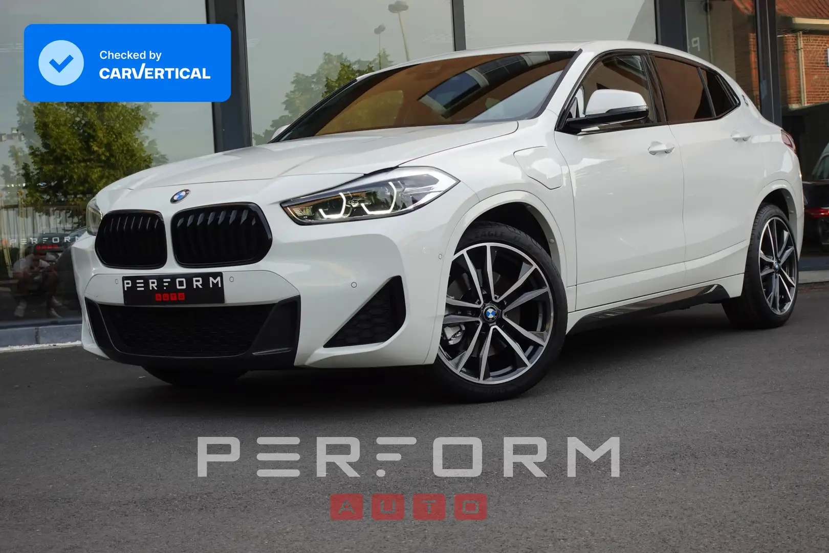 BMW X2 * BTW-AFT* M-PACK* + 1 JAAR GARANTIE Wit - 1
