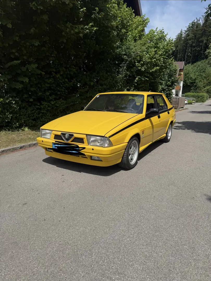 Alfa Romeo 75 3,0 V6 Heck Servo - 1