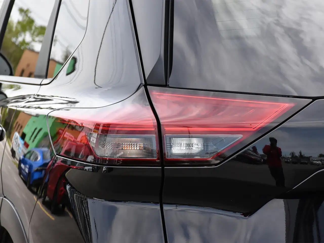 Nissan Rogue снимка Nissan Rogue