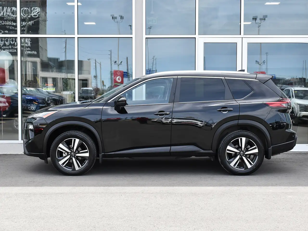 Nissan Rogue снимка Nissan Rogue