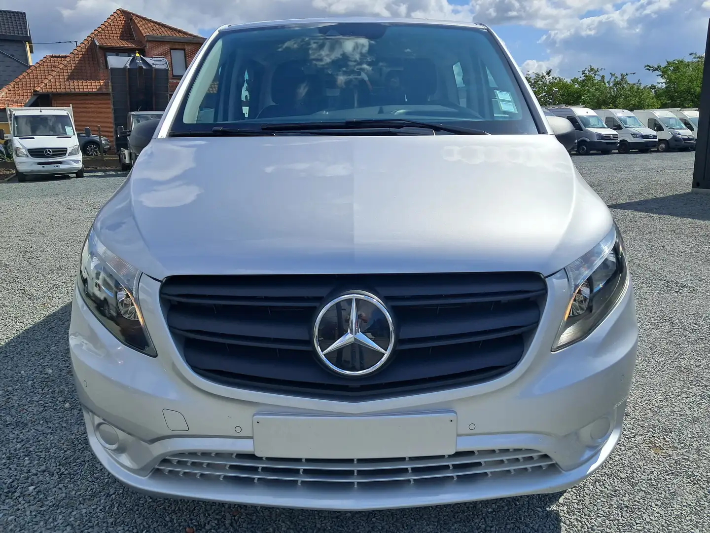 Mercedes-Benz Vito 116  4X4 AUTOMATIC Zilver - 2