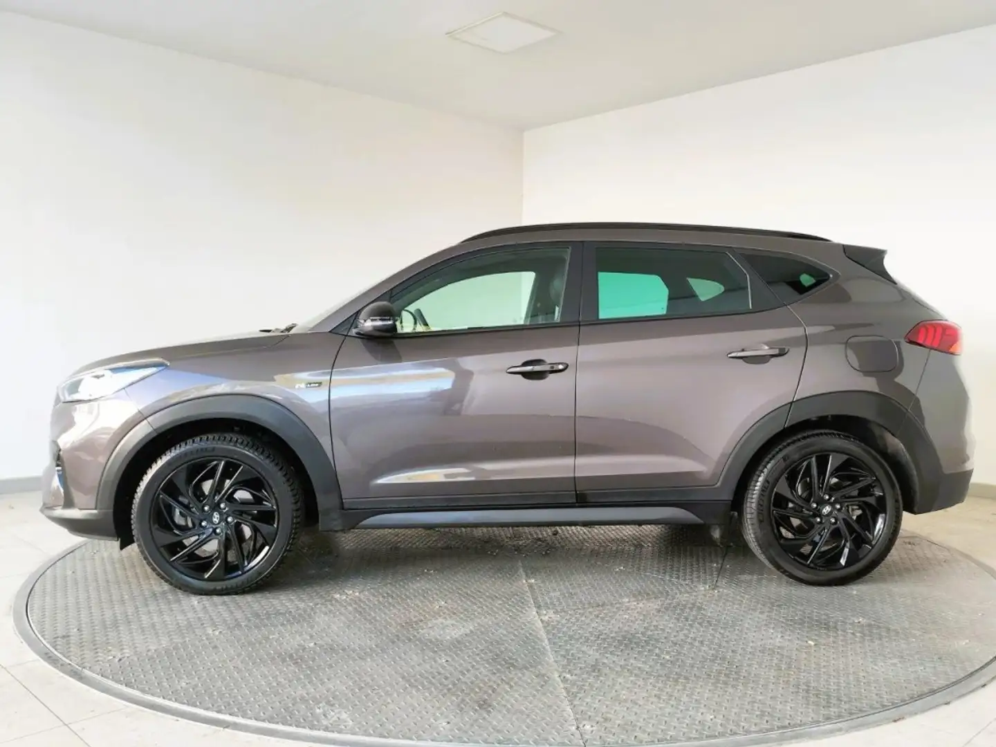 Hyundai TUCSON 1.6 CRDI 100KW 48V N-LINE 2WD 136 5PT Gris - 2