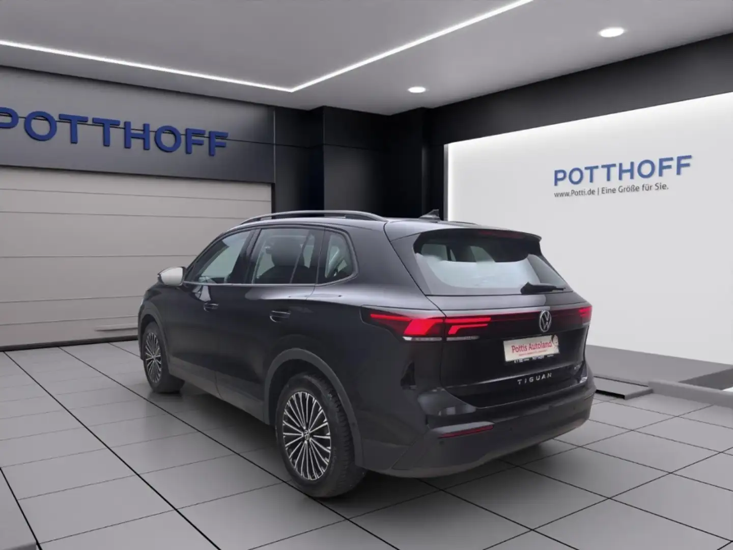 Volkswagen Tiguan 1.5 eTSI DSG LIFE NAVI AHK KAMERA MATRIX Schwarz - 2