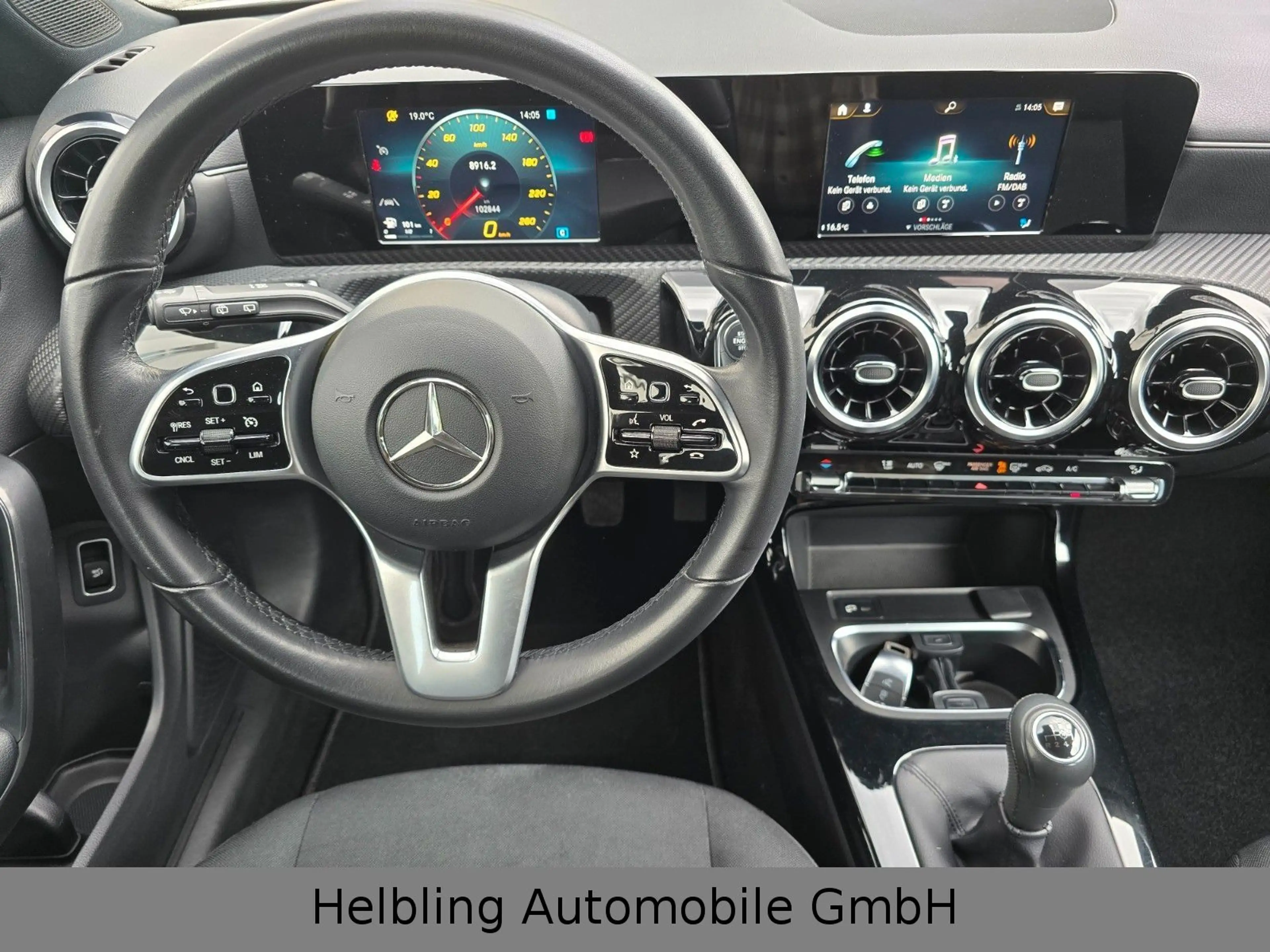 Mercedes-Benz CLA 200 E-Klappe CAM — photo 11