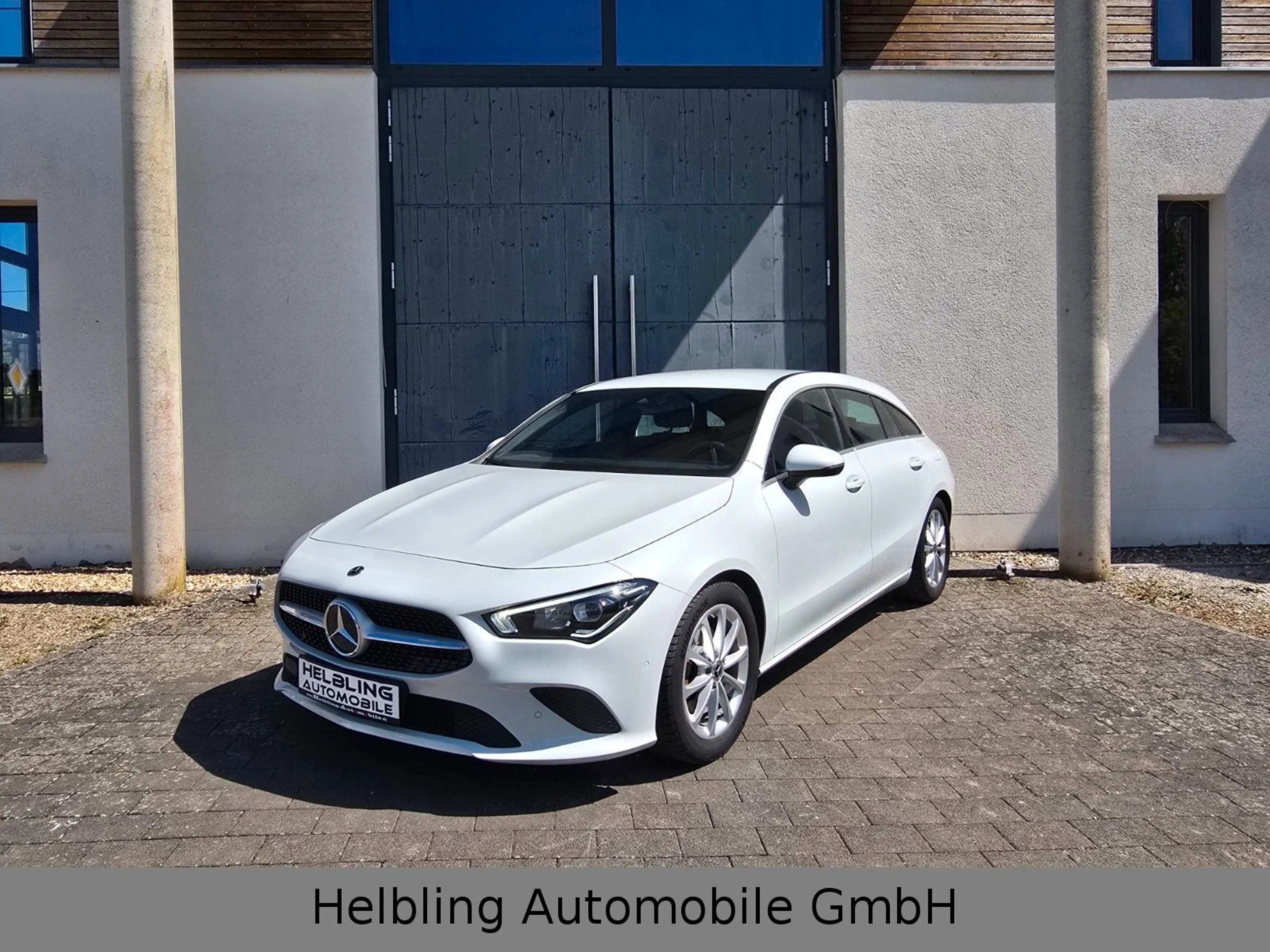 Mercedes-Benz CLA 200 E-Klappe CAM