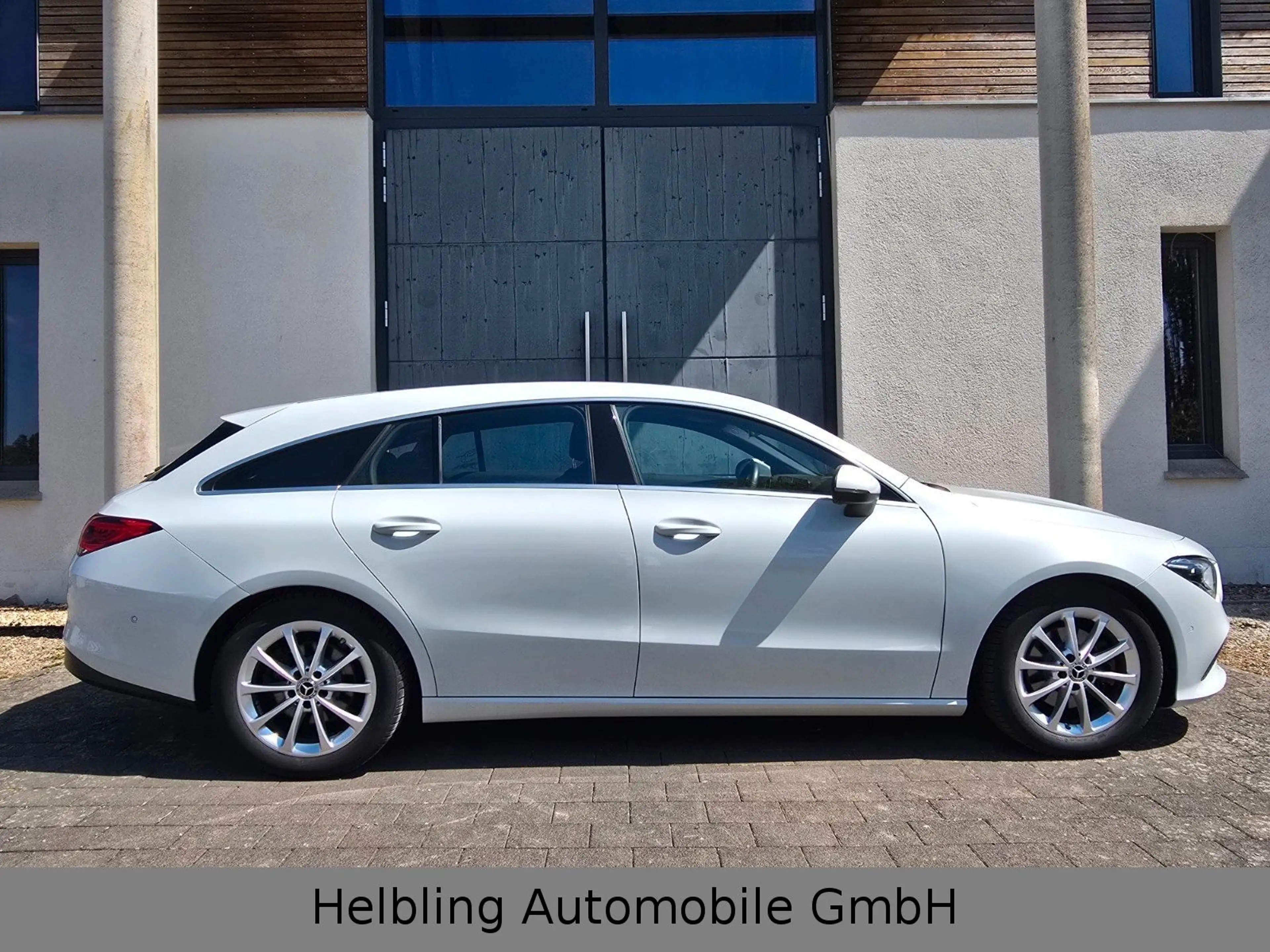 Mercedes-Benz CLA 200 E-Klappe CAM — photo 6