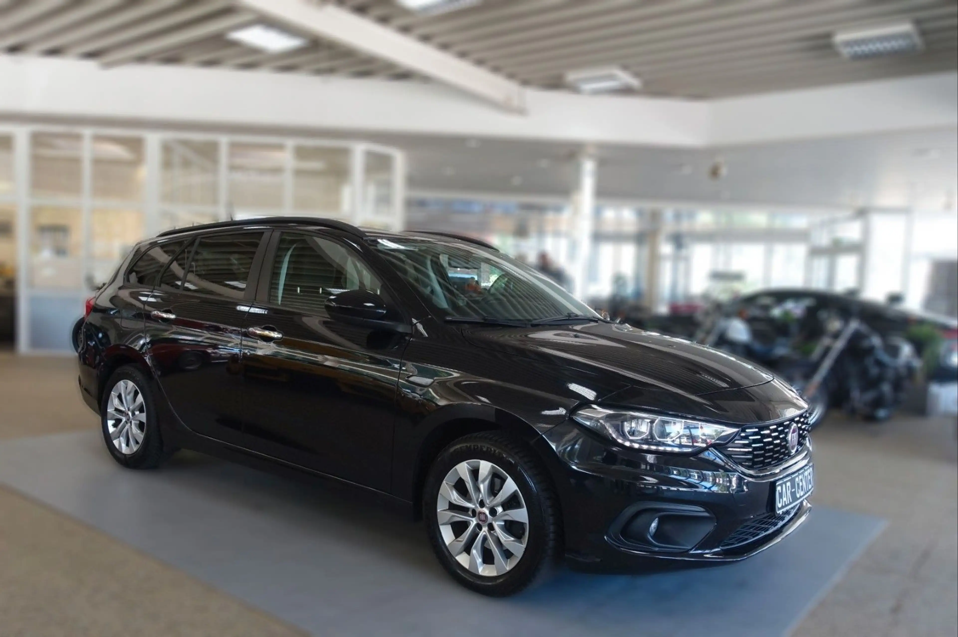 Fiat Tipo Easy Automatik; NAV/ PDC/ AHK/ LED/ GJR/ LM — photo 2