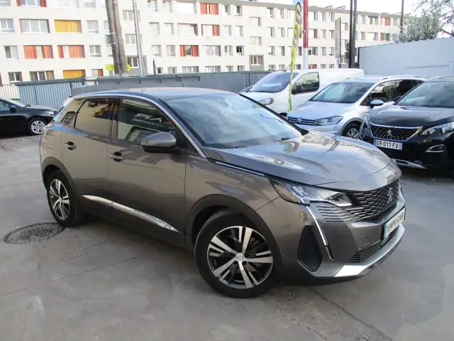 Peugeot 3008 view 5