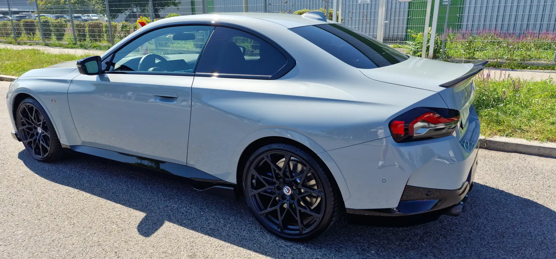 BMW 240 M240i Coupé xDrive Aut. Grau - 2