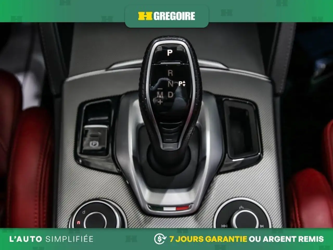 Alfa Romeo Stelvio снимка Alfa Romeo Stelvio