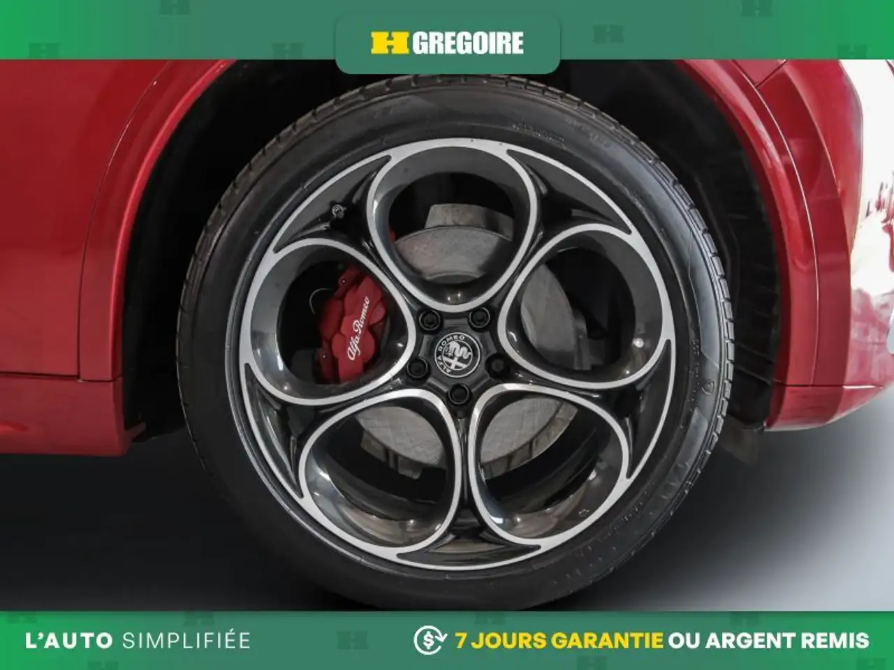 Alfa Romeo Stelvio снимка Alfa Romeo Stelvio