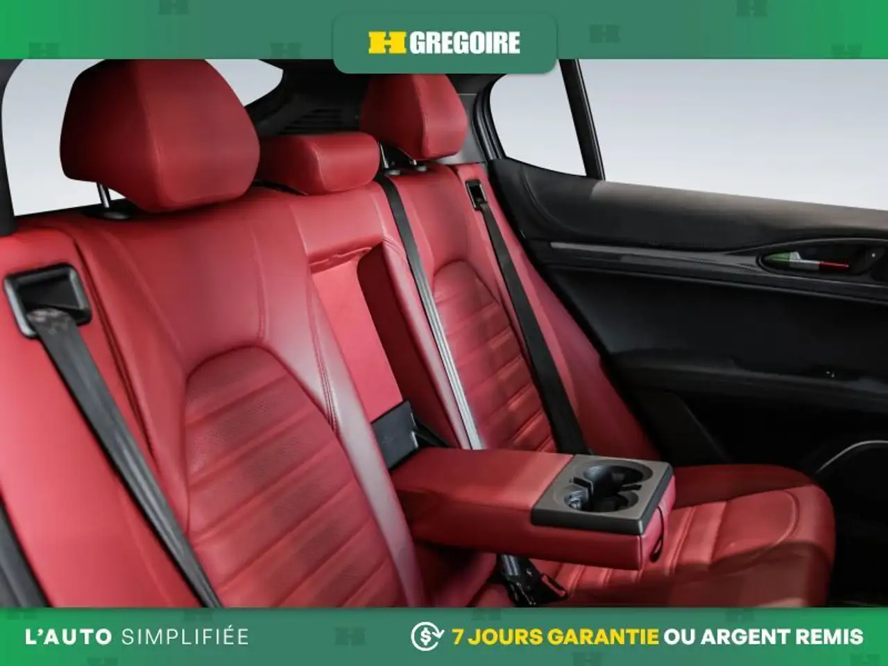 Alfa Romeo Stelvio снимка Alfa Romeo Stelvio