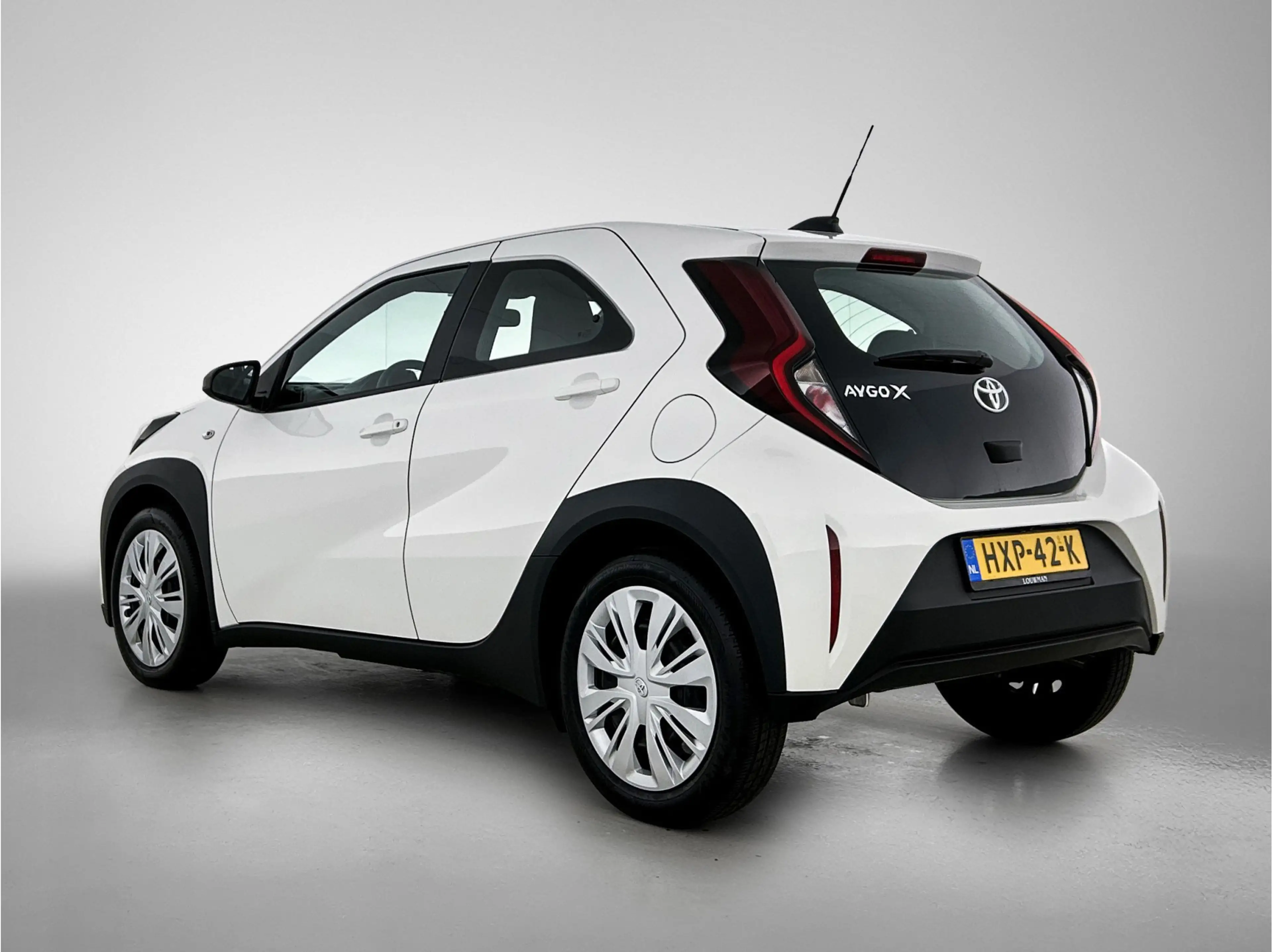 Toyota Aygo X 1.0 VVT-i MT Play | Cruise Control Adaptief | Acht — photo 13
