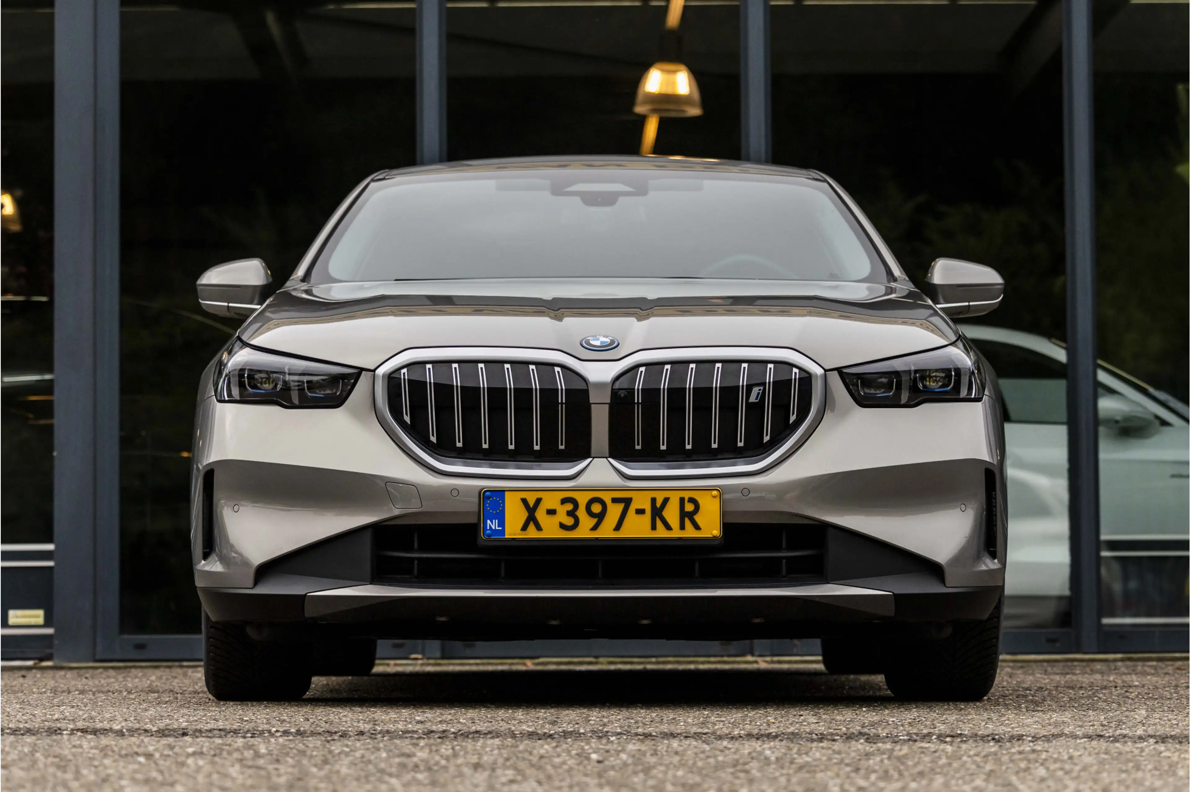 BMW i5 eDrive40 84 kWh Wordt verwacht! Foto's volgen — photo 3