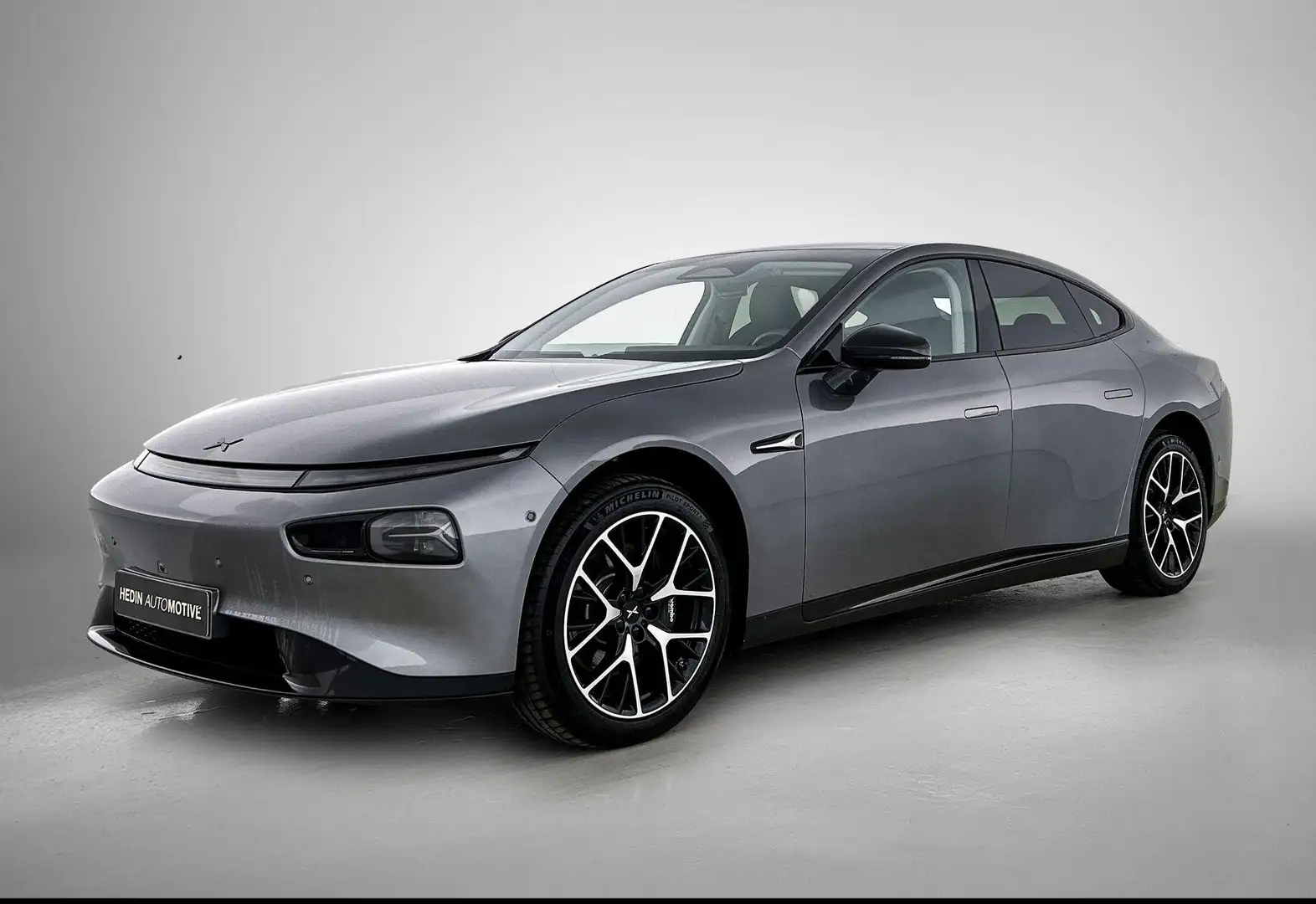 Xpeng P7 AWD Performance BEV 86KWH AWD Grau - 1