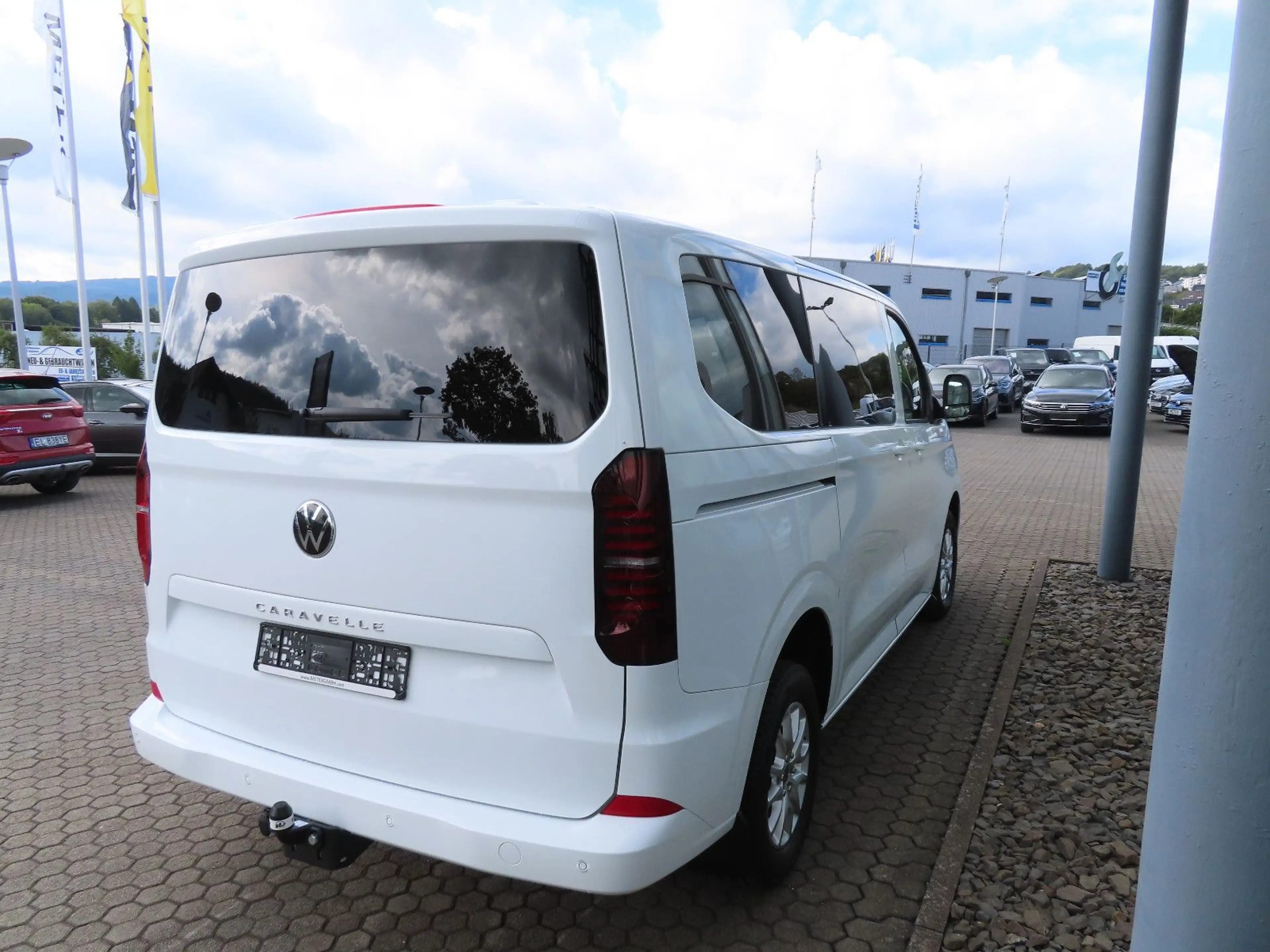 Volkswagen T7 Caravelle KR Life 2.0 TDI DSG 9 SITZE AHK — photo 3