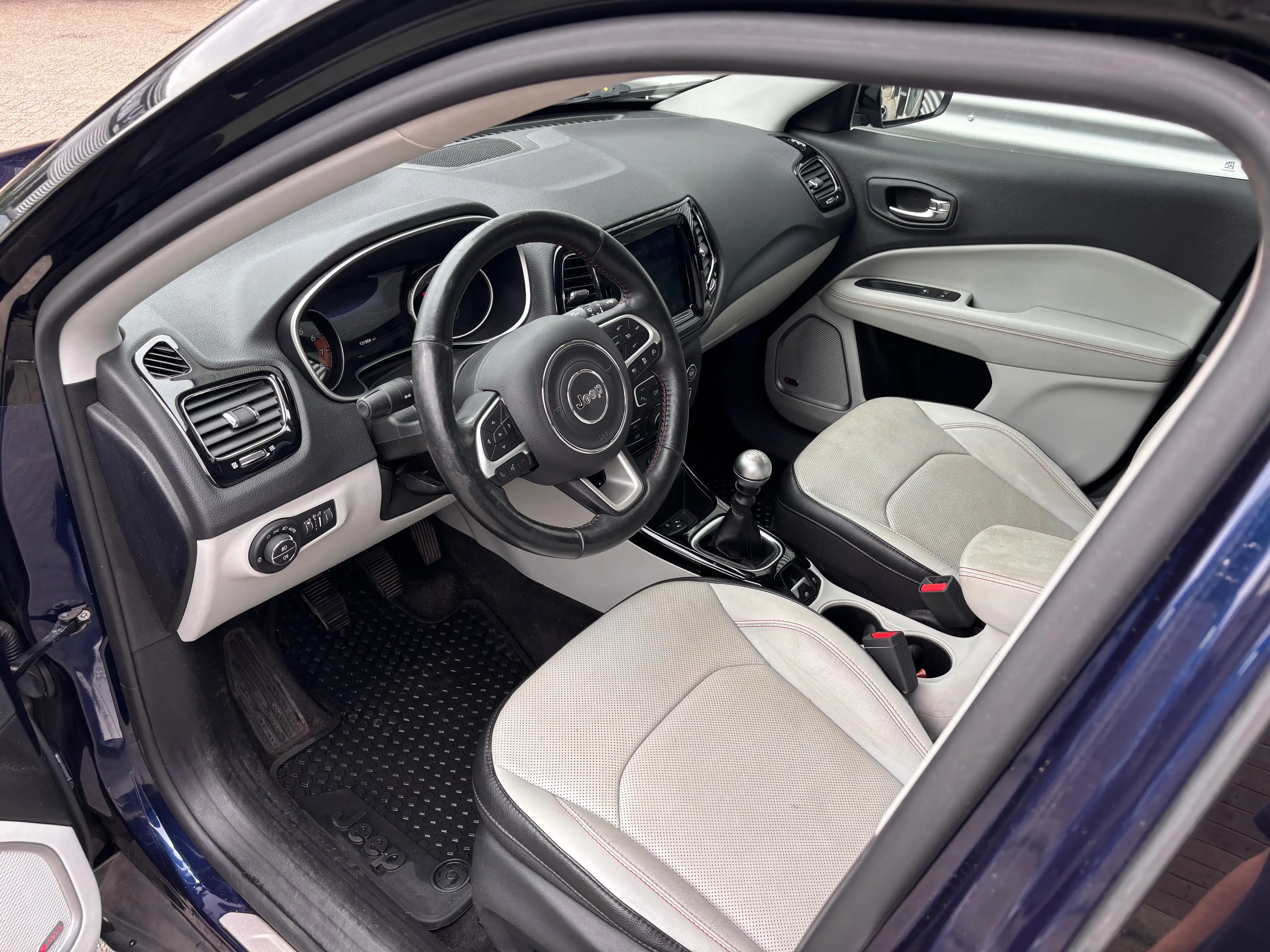 Jeep Compass Compass 1.4 Turbo 4x2 Limited - Navigatie — photo 2