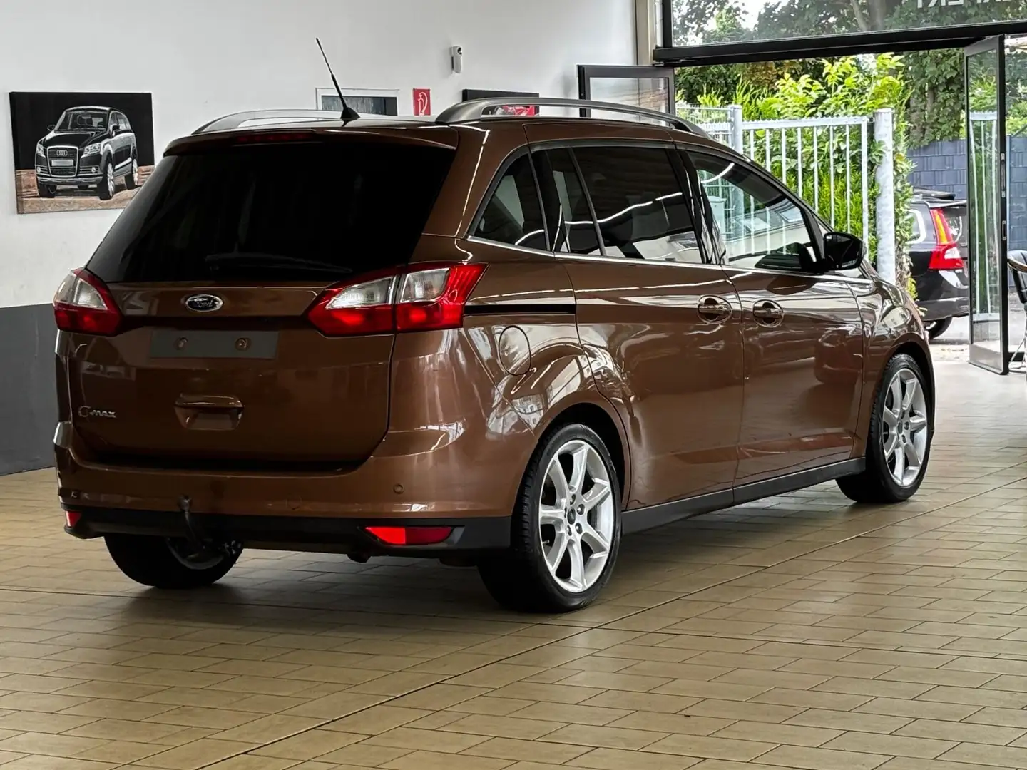 Ford Grand C-Max GRAND C-MAX 2.0 TDCi TiTANiUM *XENON*KAMERA*NAVi Bruin - 2