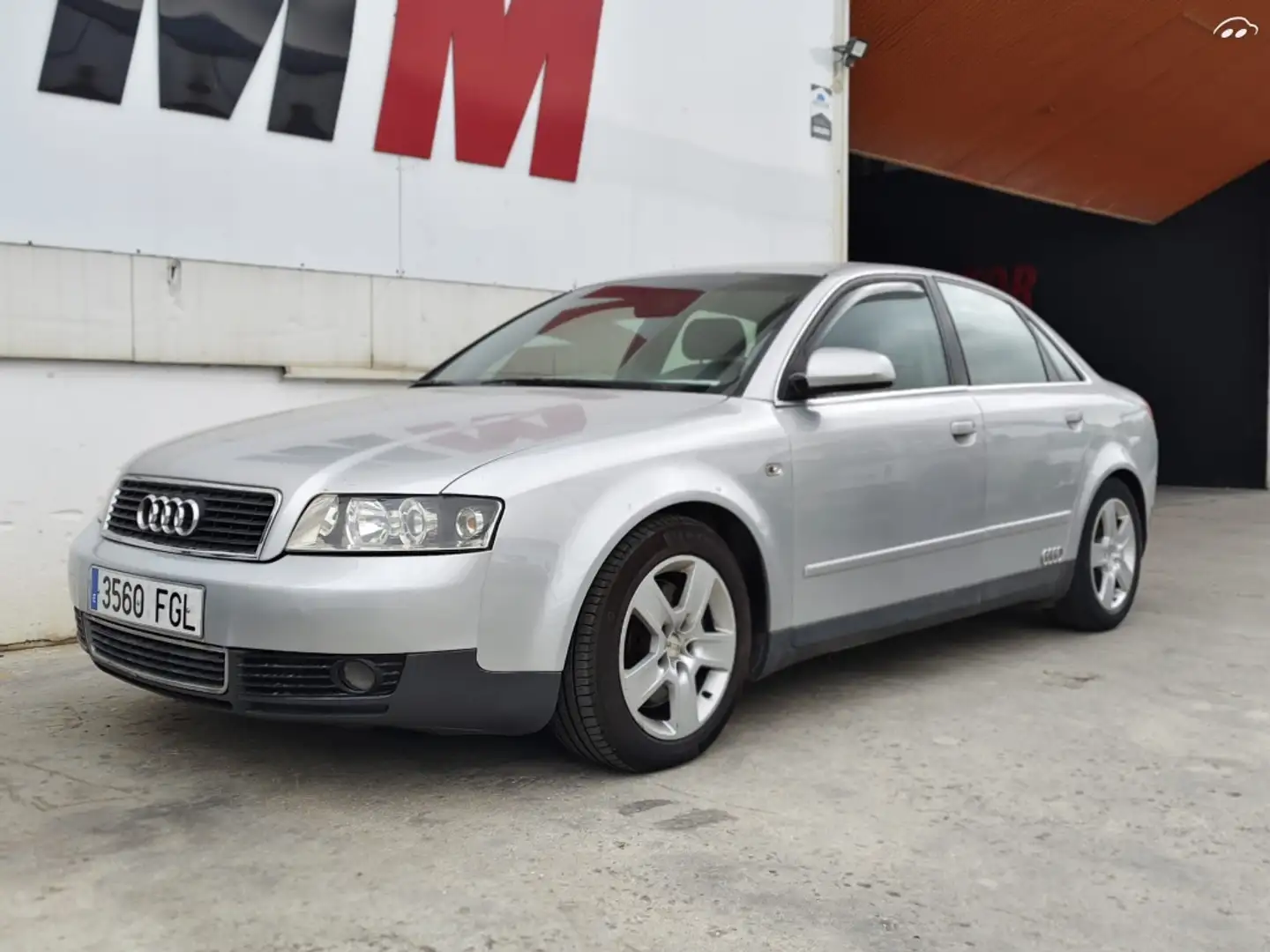 Audi A4 Avant 2.5TDI Gris - 1