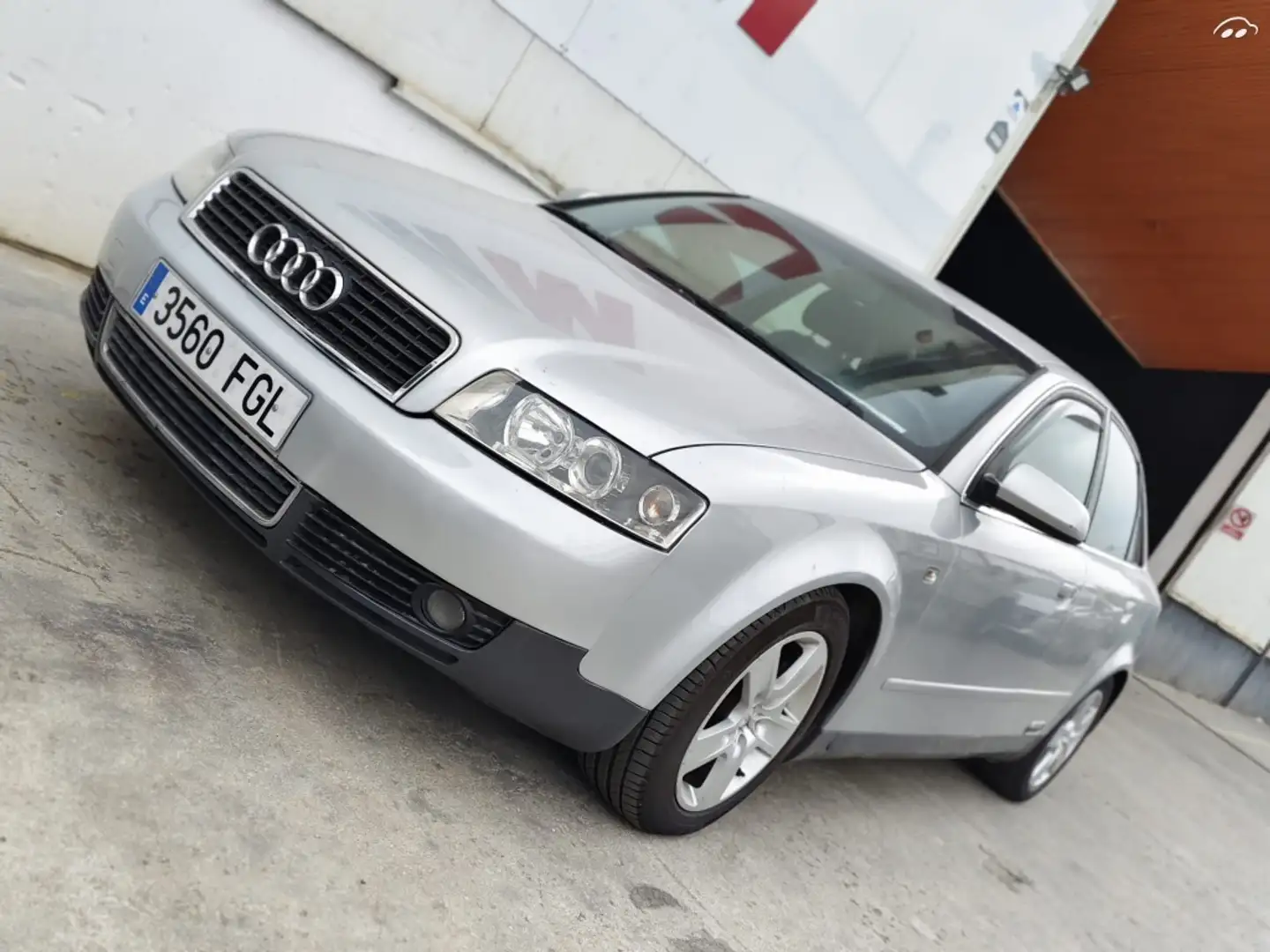 Audi A4 Avant 2.5TDI Gris - 2