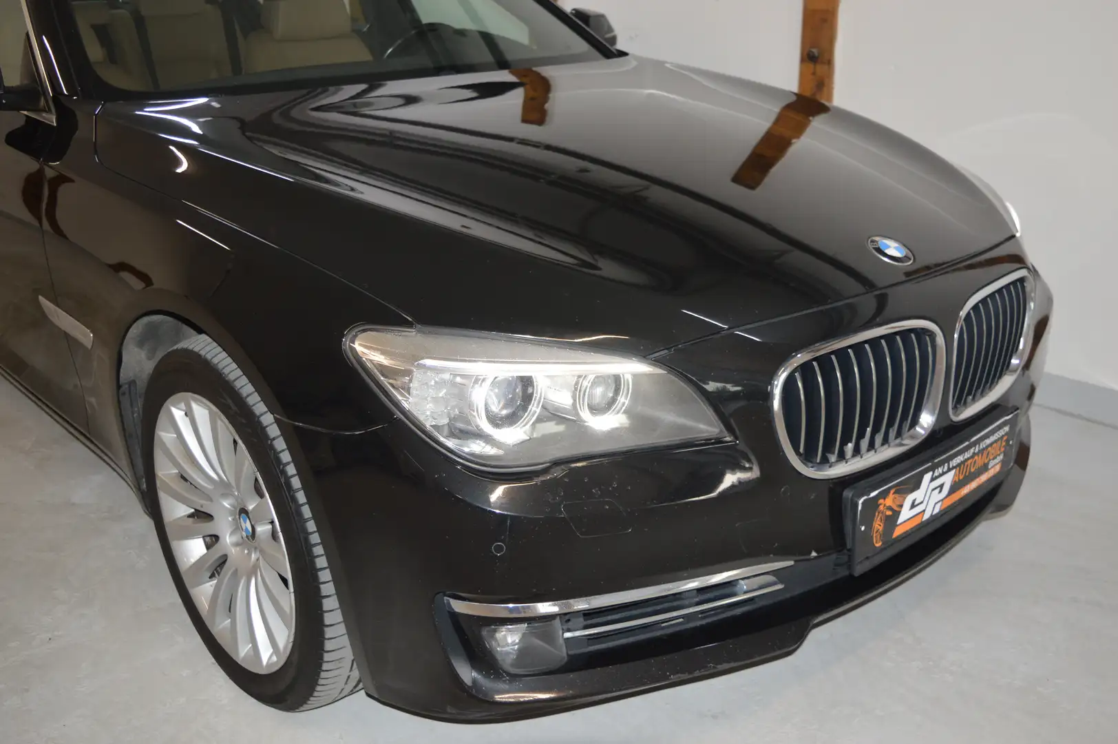 BMW 740 d **xDrive**2.Besitz**gute Ausstattung** Noir - 2