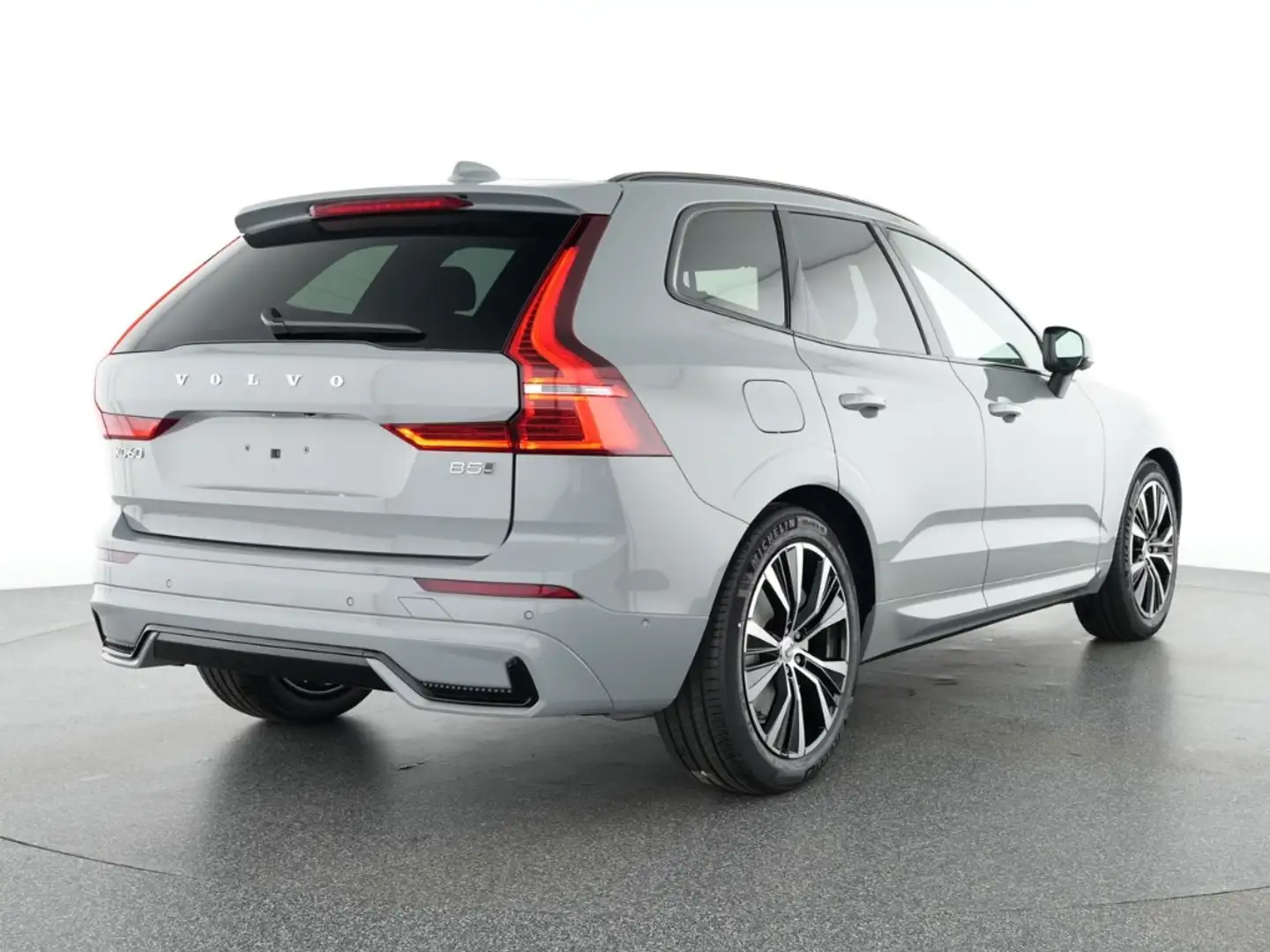 Volvo XC60 Plus Dark AWD AD Digitales Cockpit Memory Sitze So Grau - 2