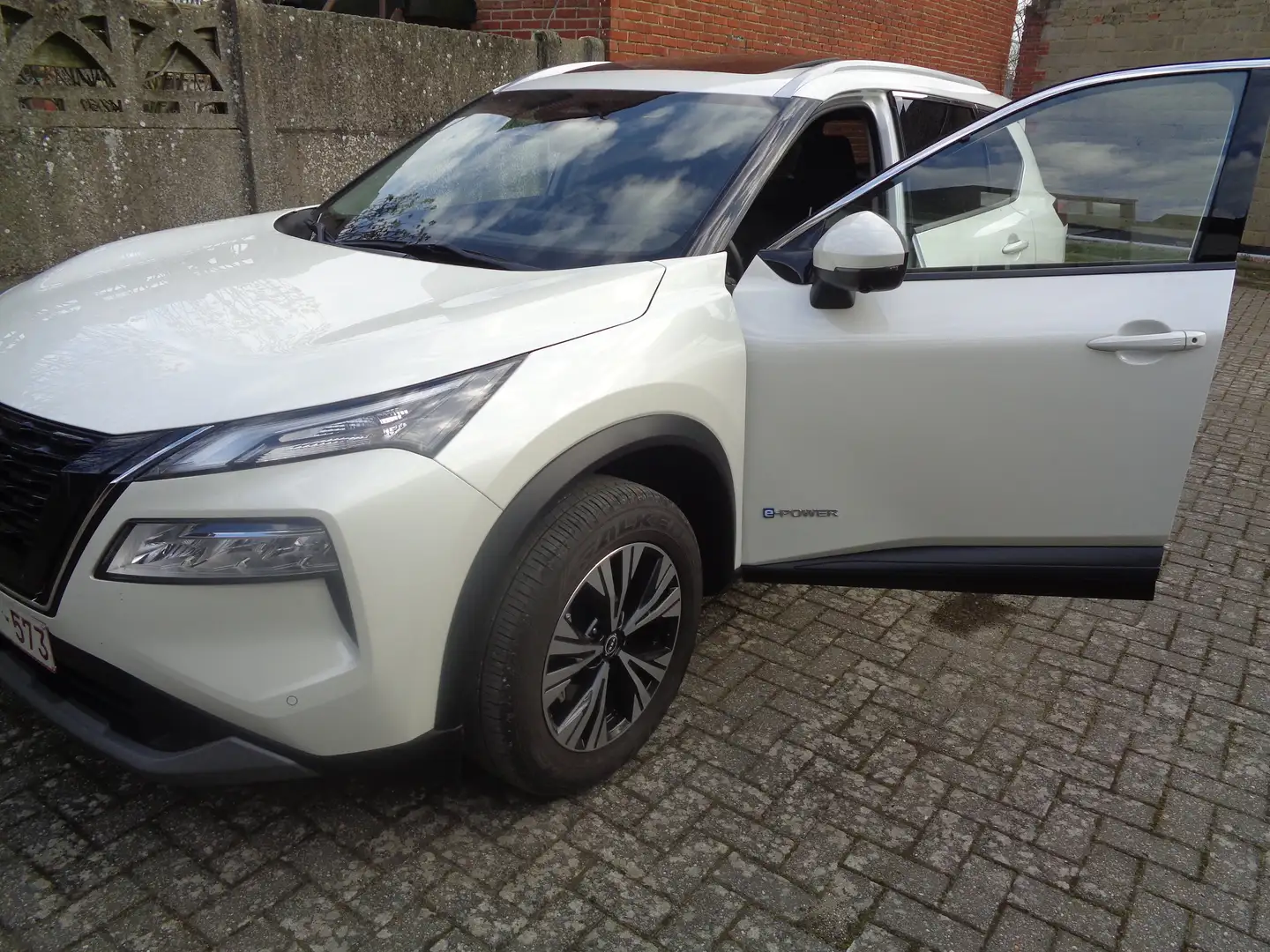 Nissan X-Trail Blanc - 1