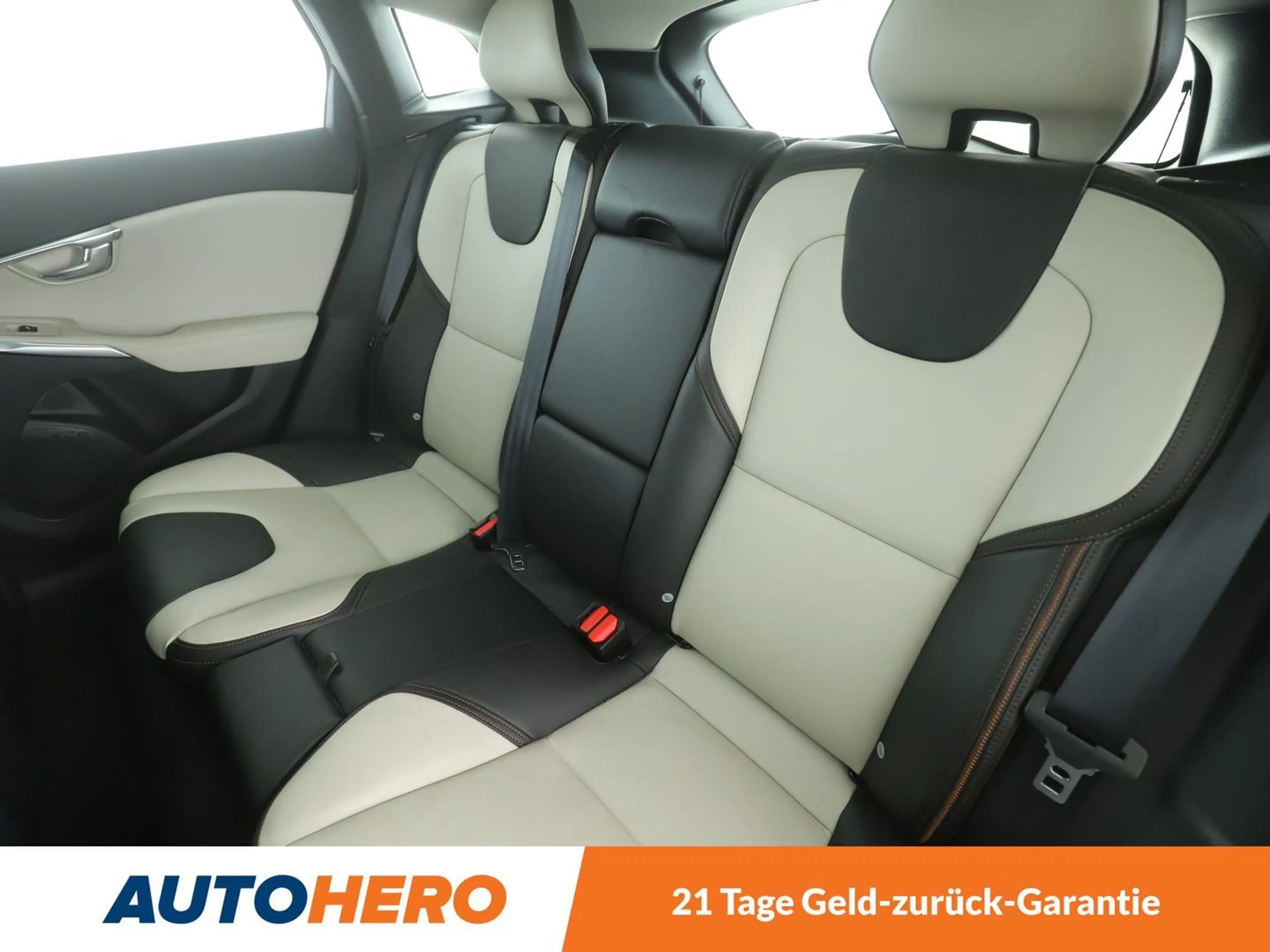 Volvo V40 Cross Country 2.0 D3 Summum Aut.*TEMPO*CAM*SHZ*PDC* — photo 12