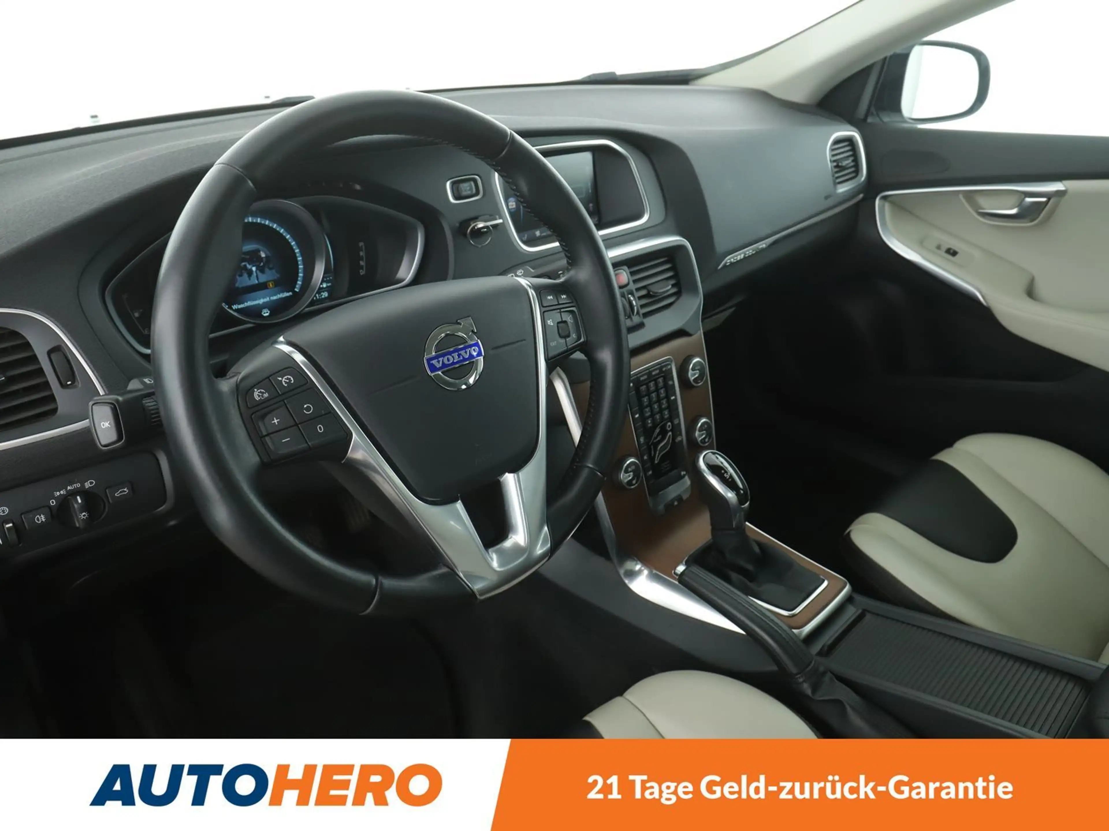 Volvo V40 Cross Country 2.0 D3 Summum Aut.*TEMPO*CAM*SHZ*PDC* — photo 11