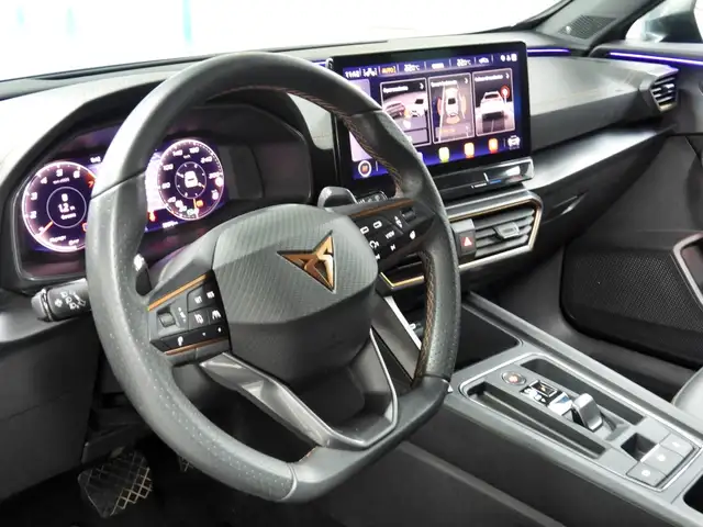 Cupra Formentor view 11