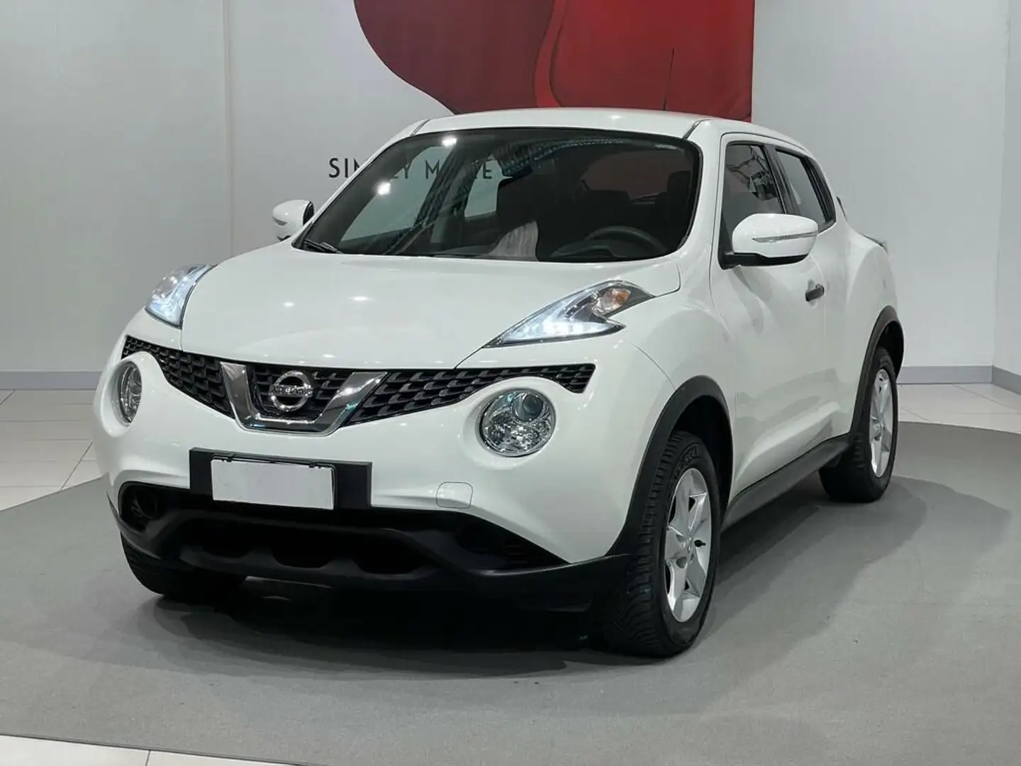 Nissan Juke 1.6 Visia Gpl 115cv E6 OK neopatentati Bianco - 1