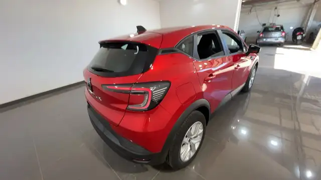 Renault Captur view 4