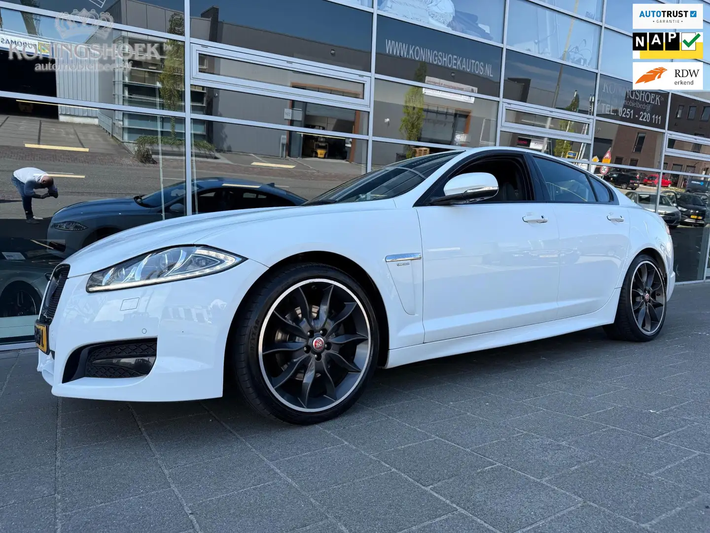 Jaguar XF 2.2D R Sport Wit - 1
