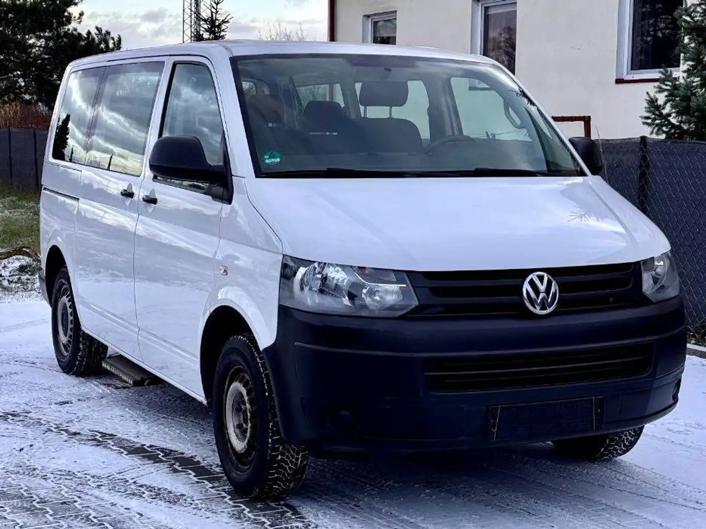 Volkswagen T5 Transporter Kombi Weiß - 1