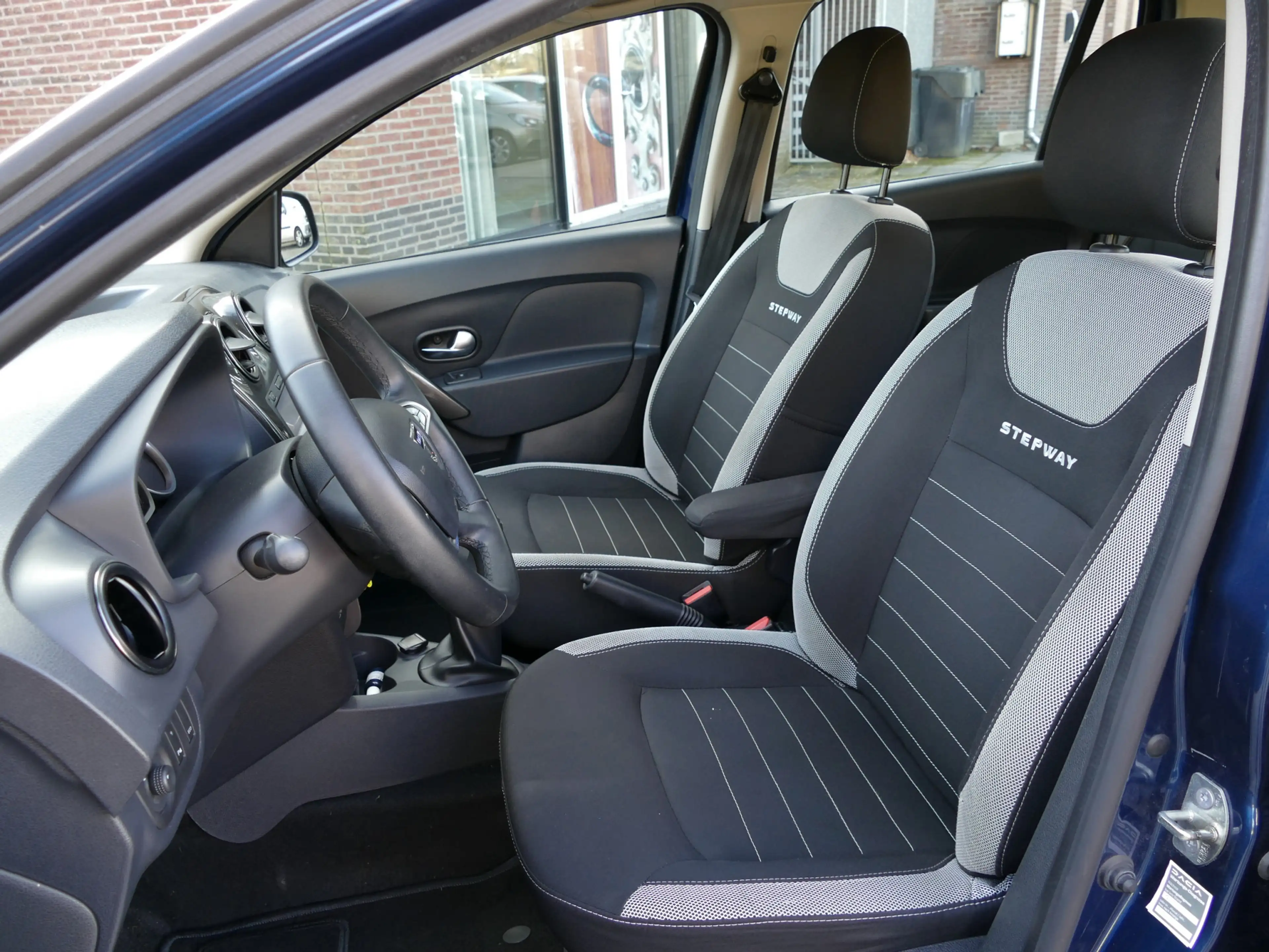 Dacia Logan MCV 0.9 TCe | achteruitrijcamera | airco | navigat — photo 5