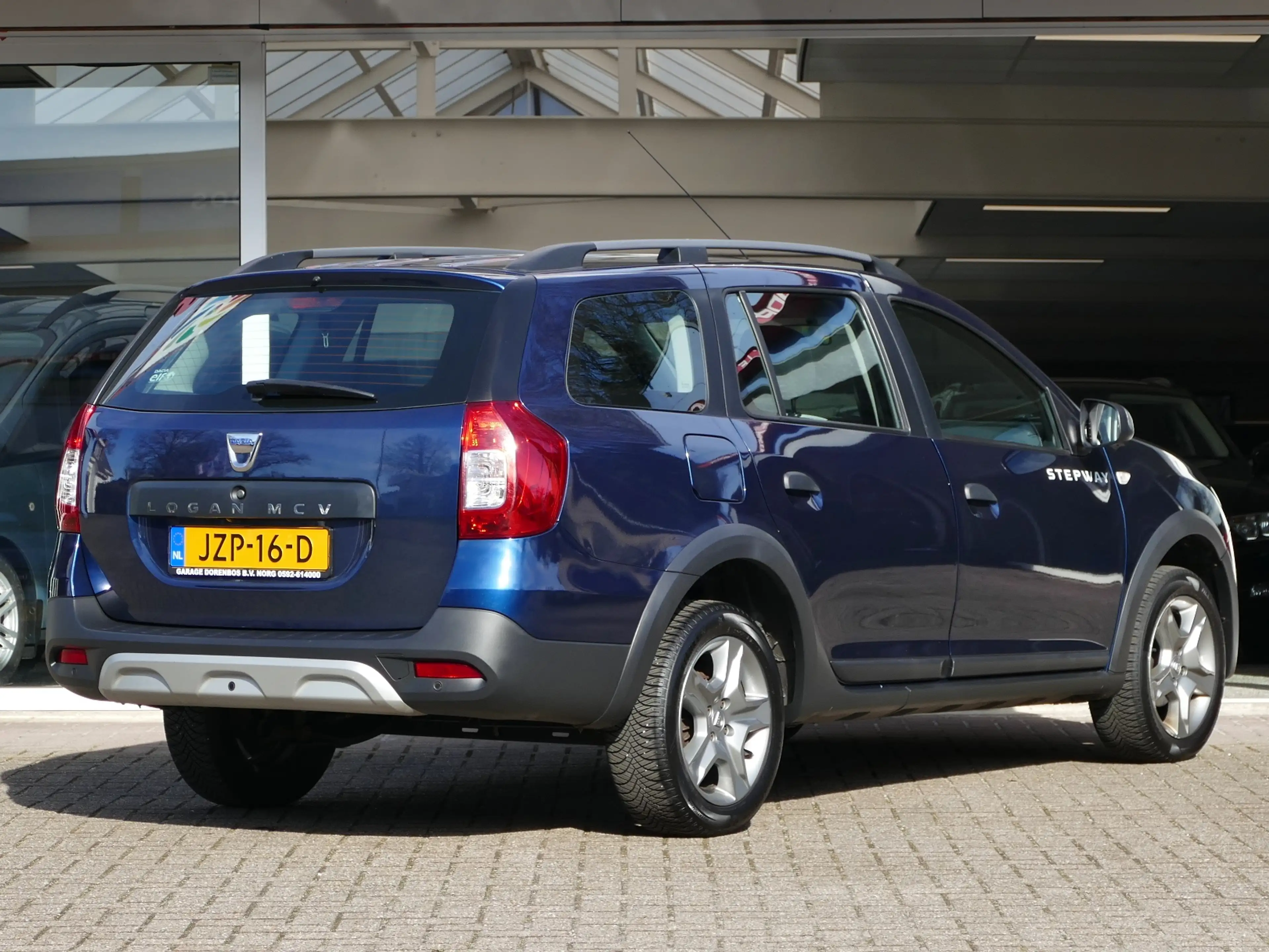 Dacia Logan MCV 0.9 TCe | achteruitrijcamera | airco | navigat — photo 2