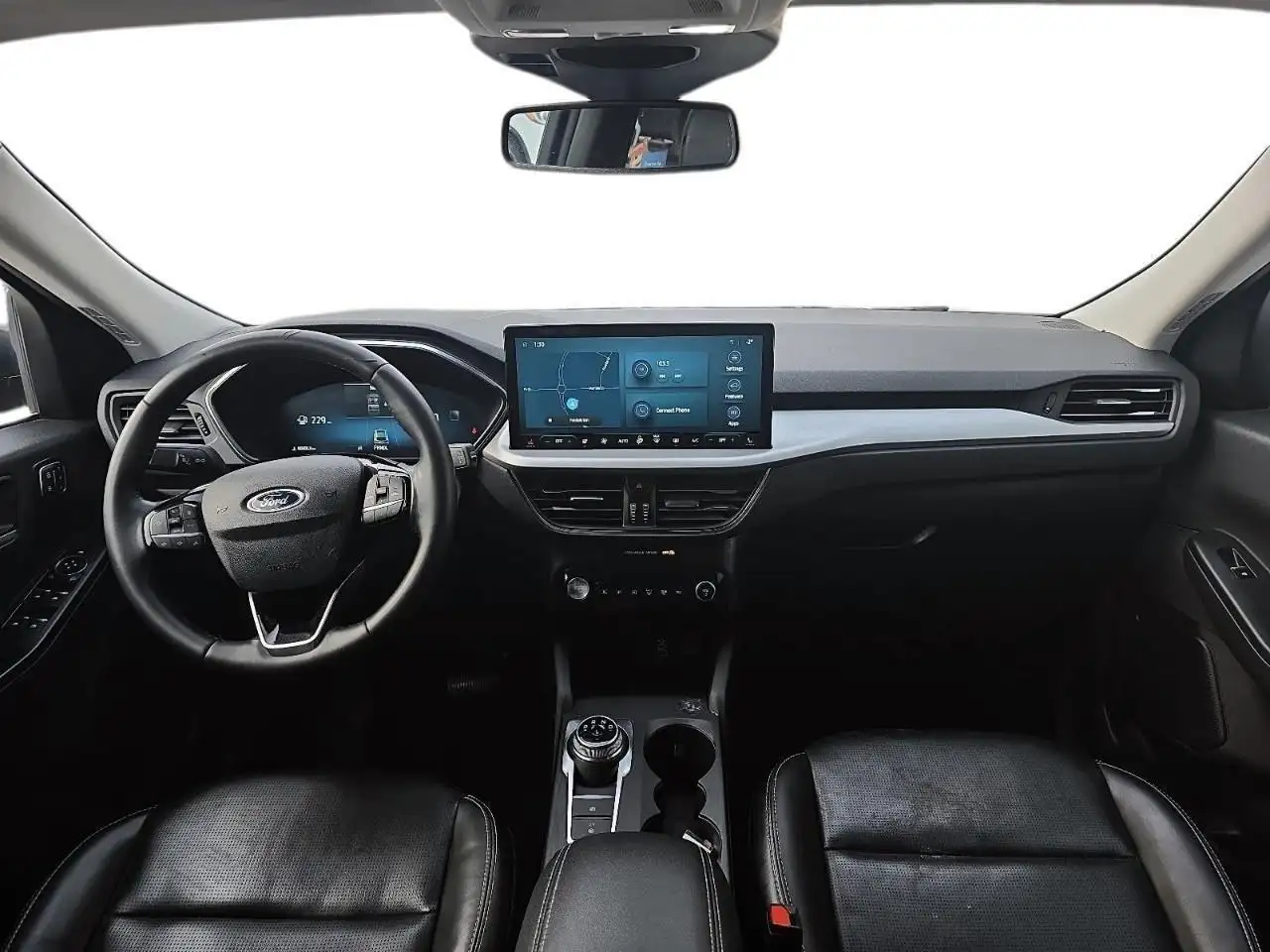Ford Escape снимка Ford Escape