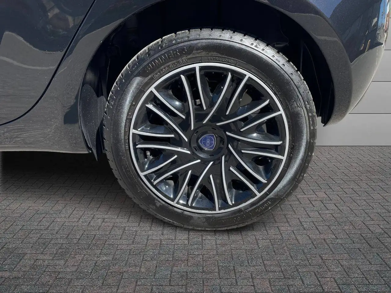 Lancia Ypsilon 2021 — фото 8