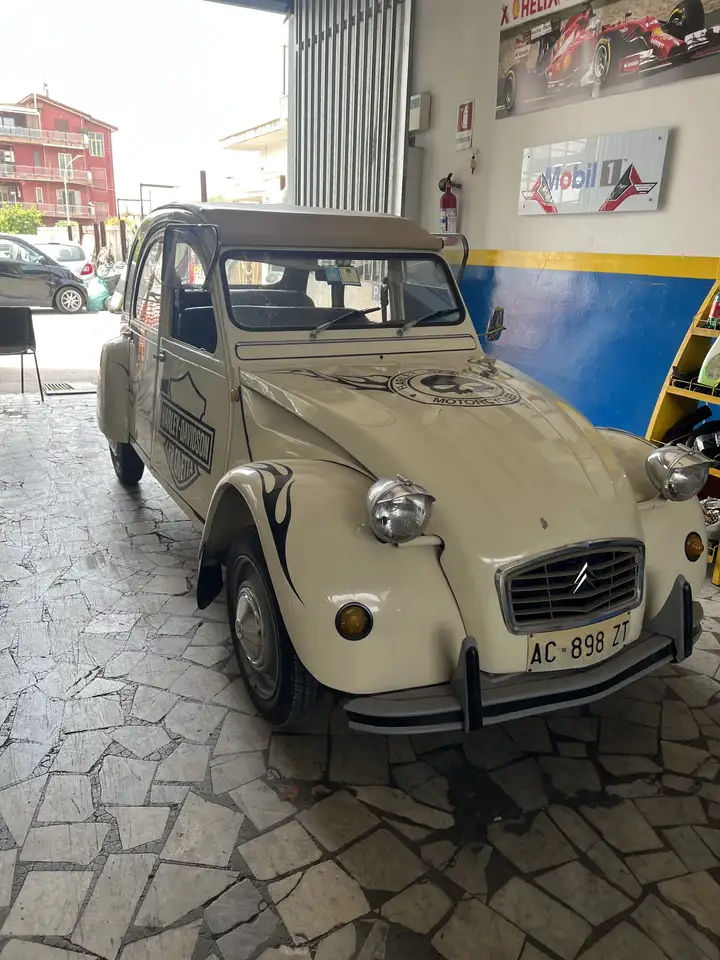 Citroen 2CV6 0.6 Special, foto 2