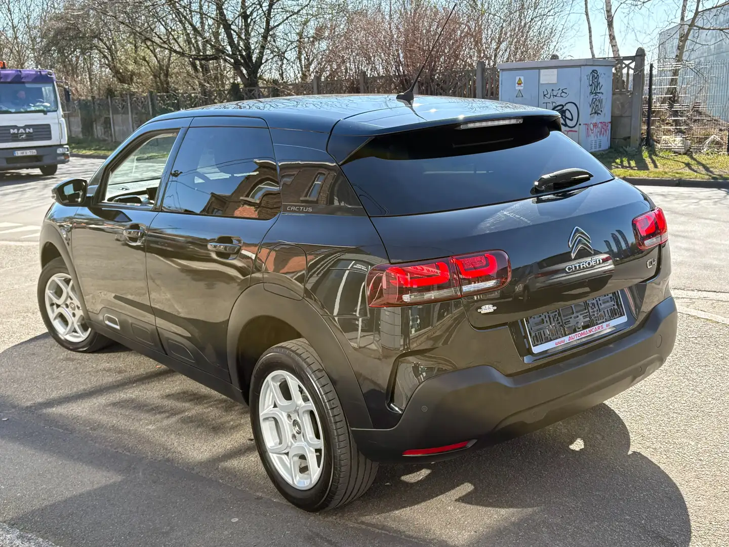 Citroen C4 Cactus 1.6 BlueHDi TOIT PANORAMIQUE GPS 1er MAIN GARANTIE Zwart - 2