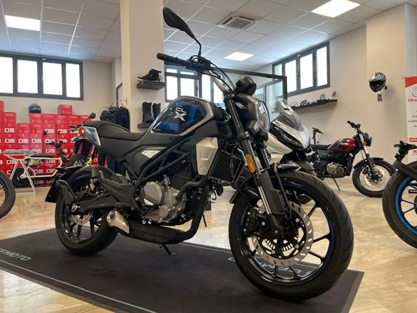 CFMOTO CF MOTO 300 CLX Blau - 1