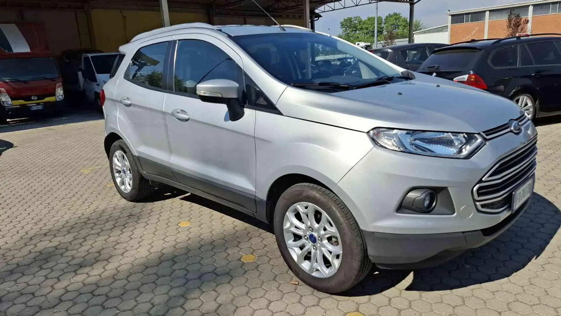 Ford EcoSport 1.5 TDCi Titanium UNICO PROPRIETARIO Grijs - 2